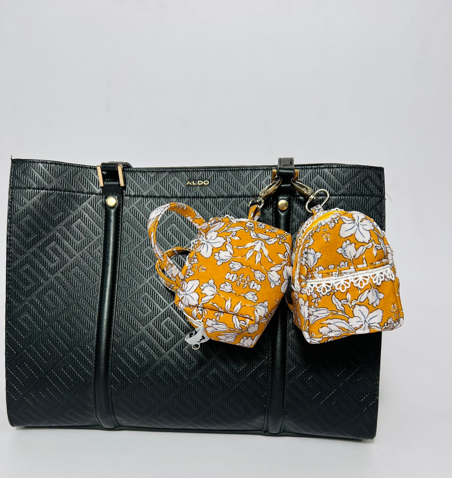 YELLOW FLORAL KEY CHARM