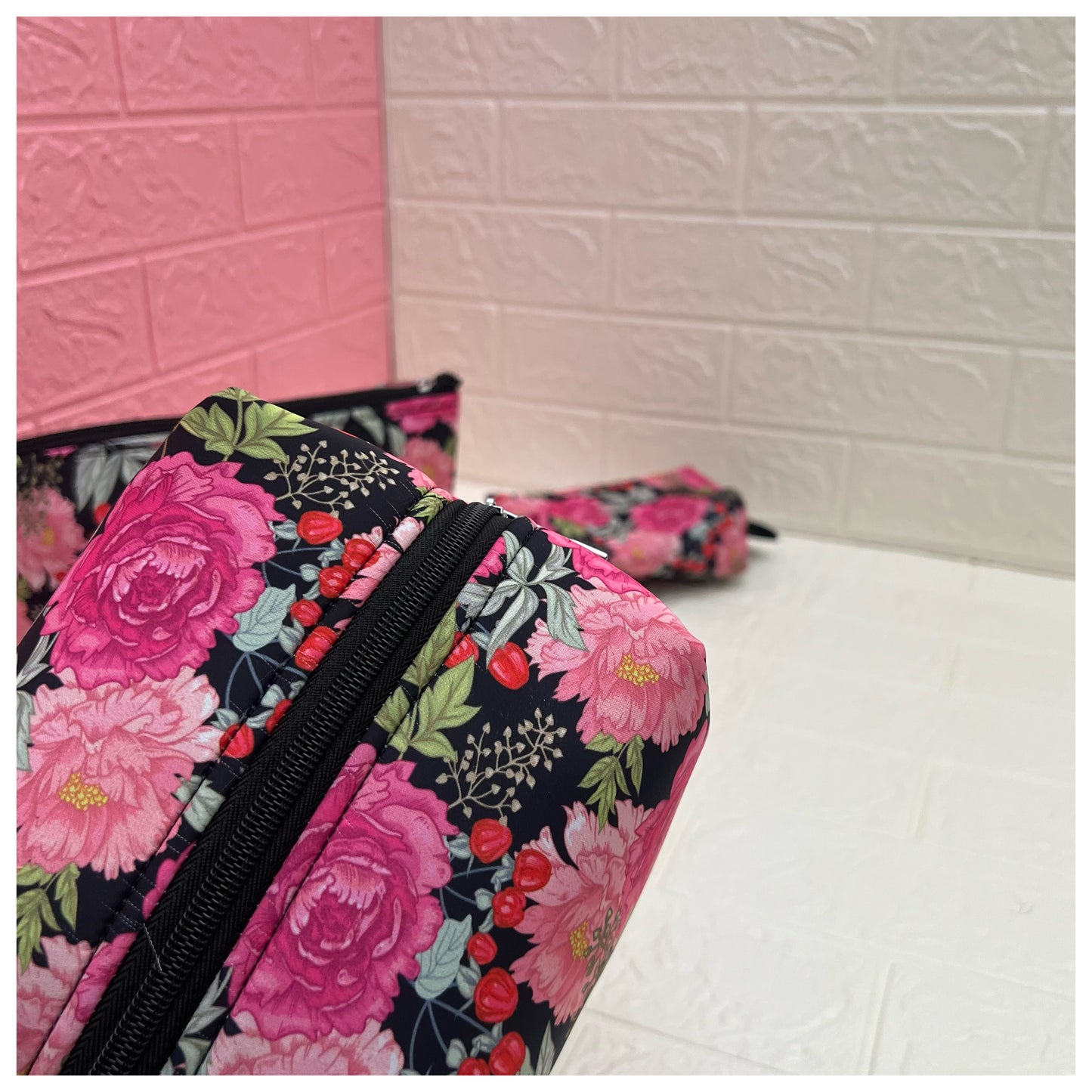 PINK JUNGLE POUCHES