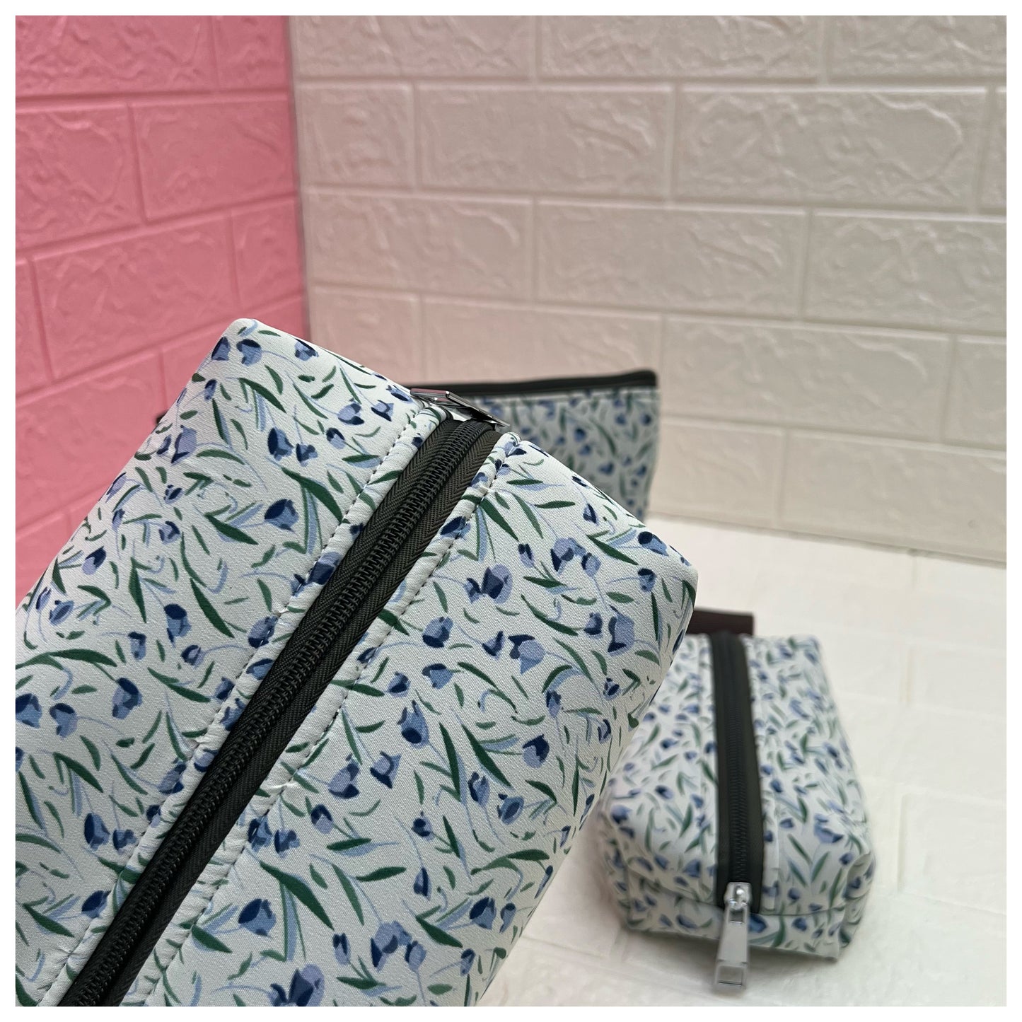 WHITE BLUE FLORAL POUCHES