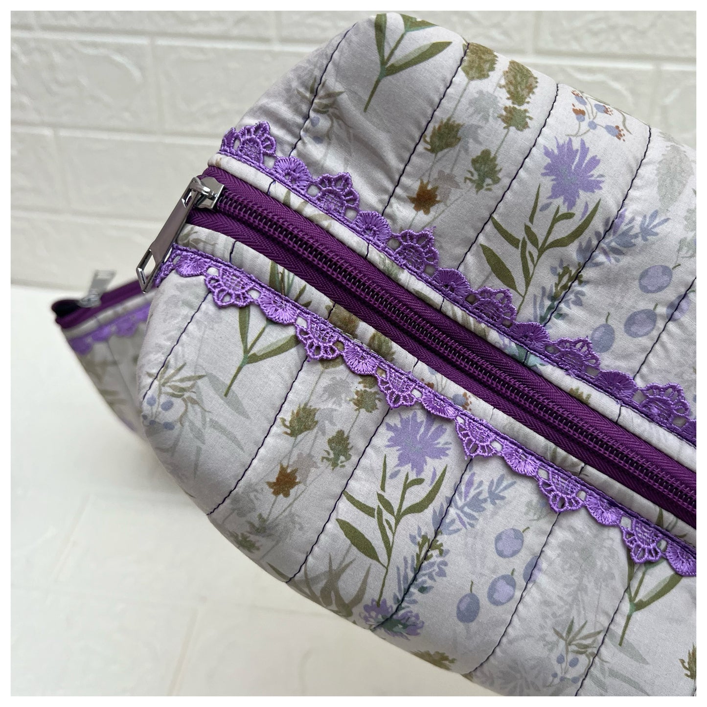 WHITE PURPLE QUILTED POUCH