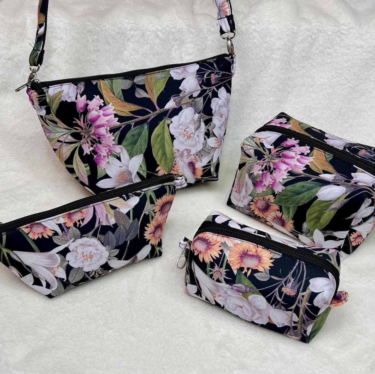 BLACK FLORAL CONVERTIBLE POUCH SET