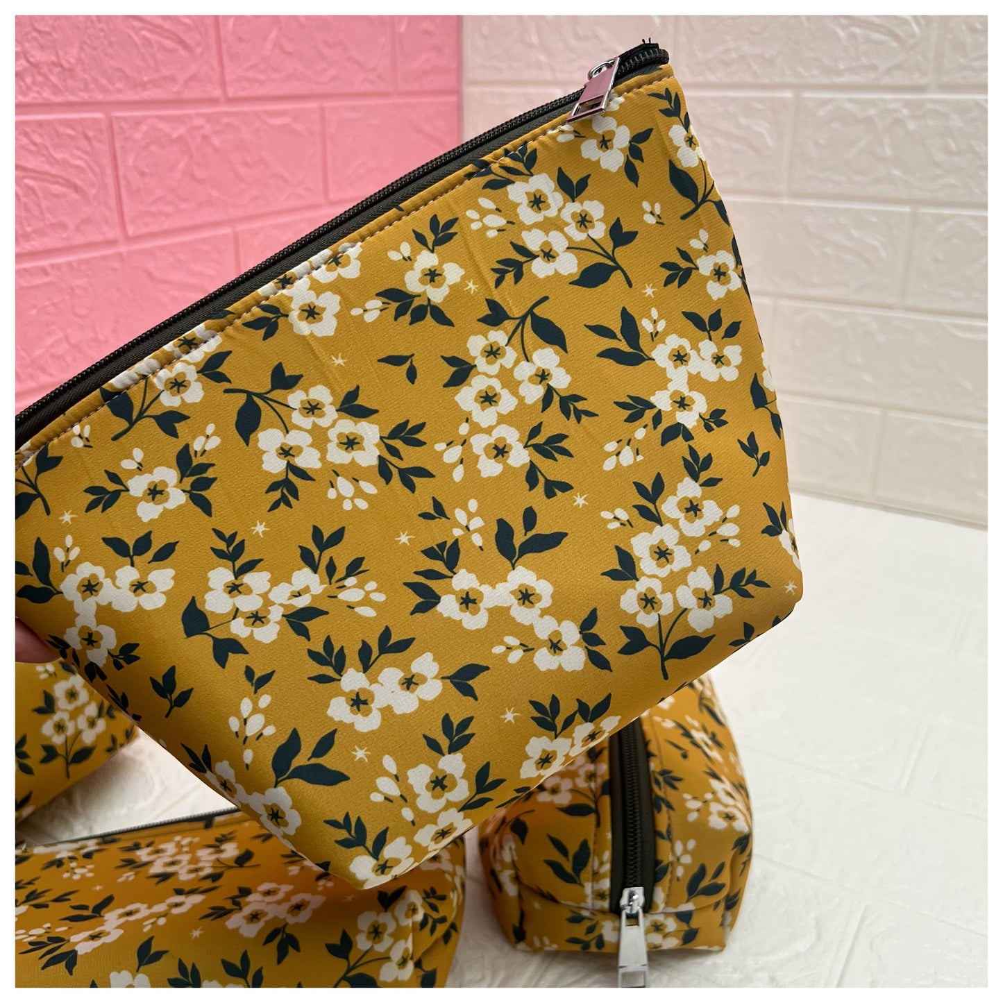 YELLOW POUCHES