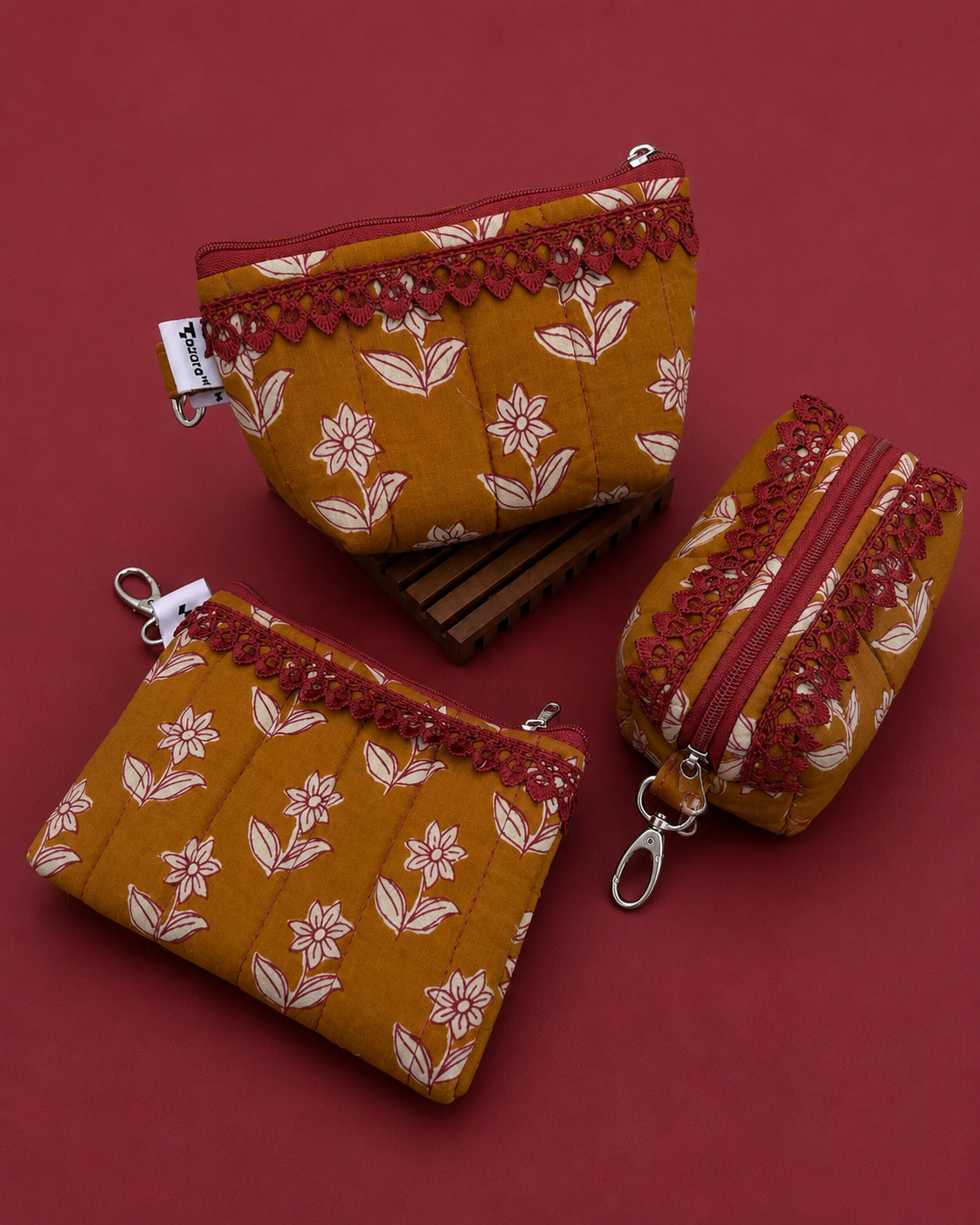 BROWN JOYPURI KEYCHARM