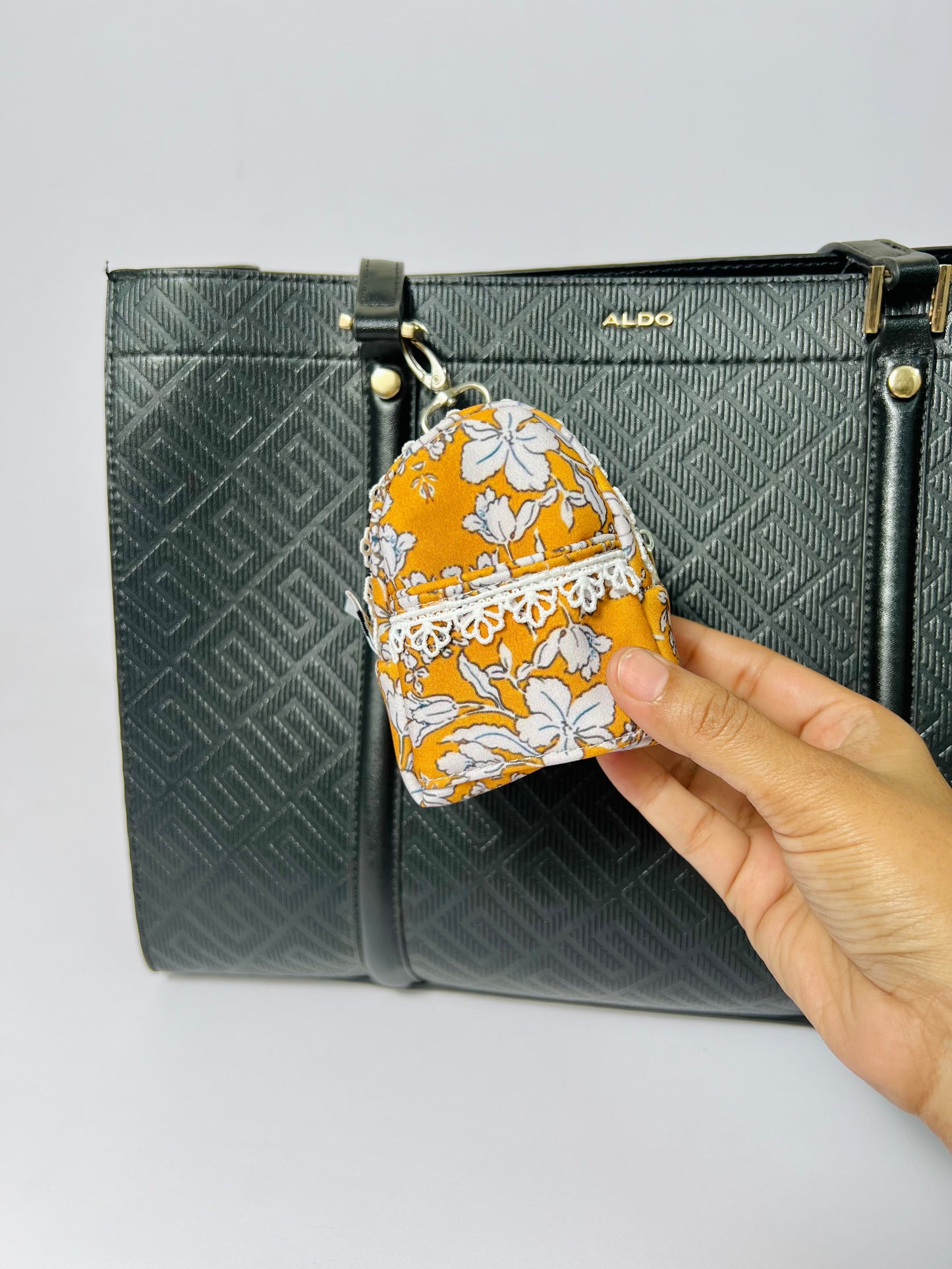 YELLOW FLORAL KEY CHARM