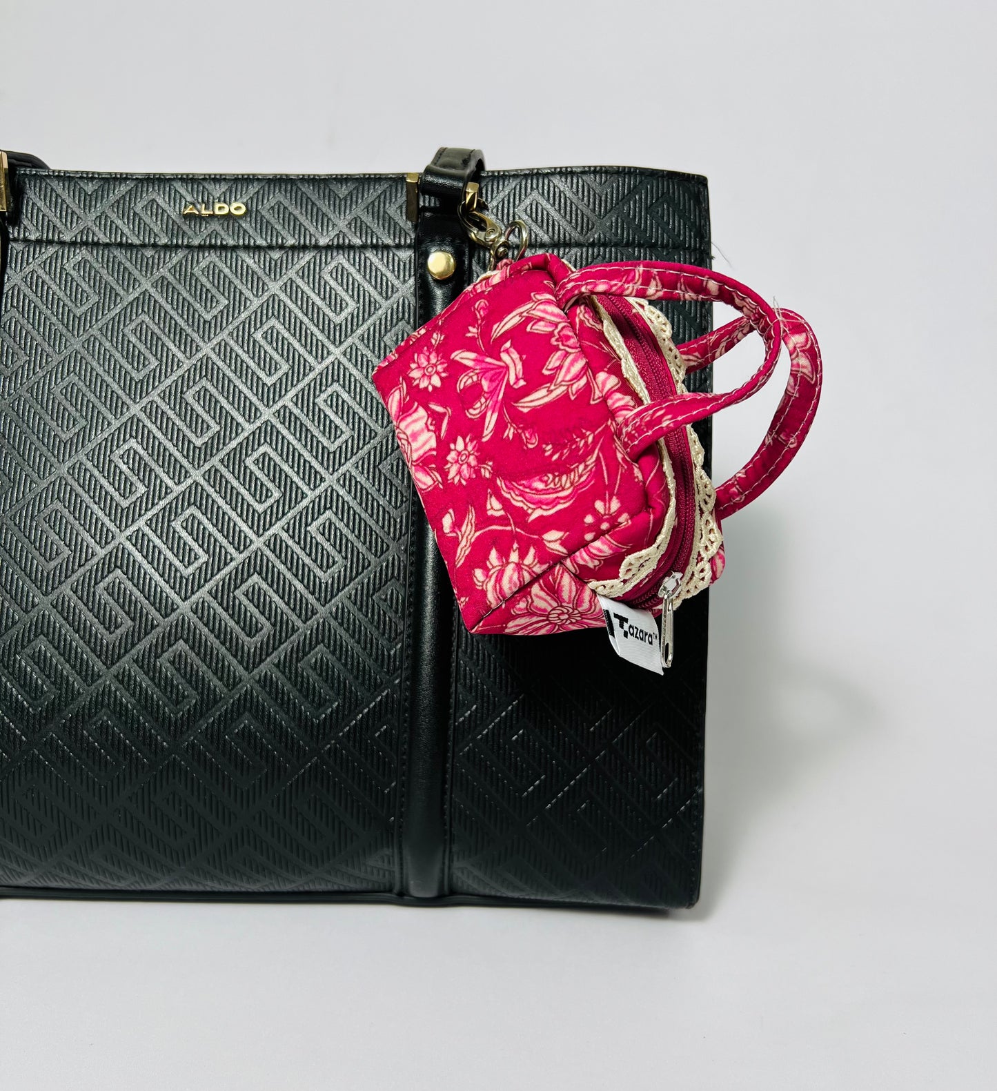 PINK FLORAL KEY CHARM