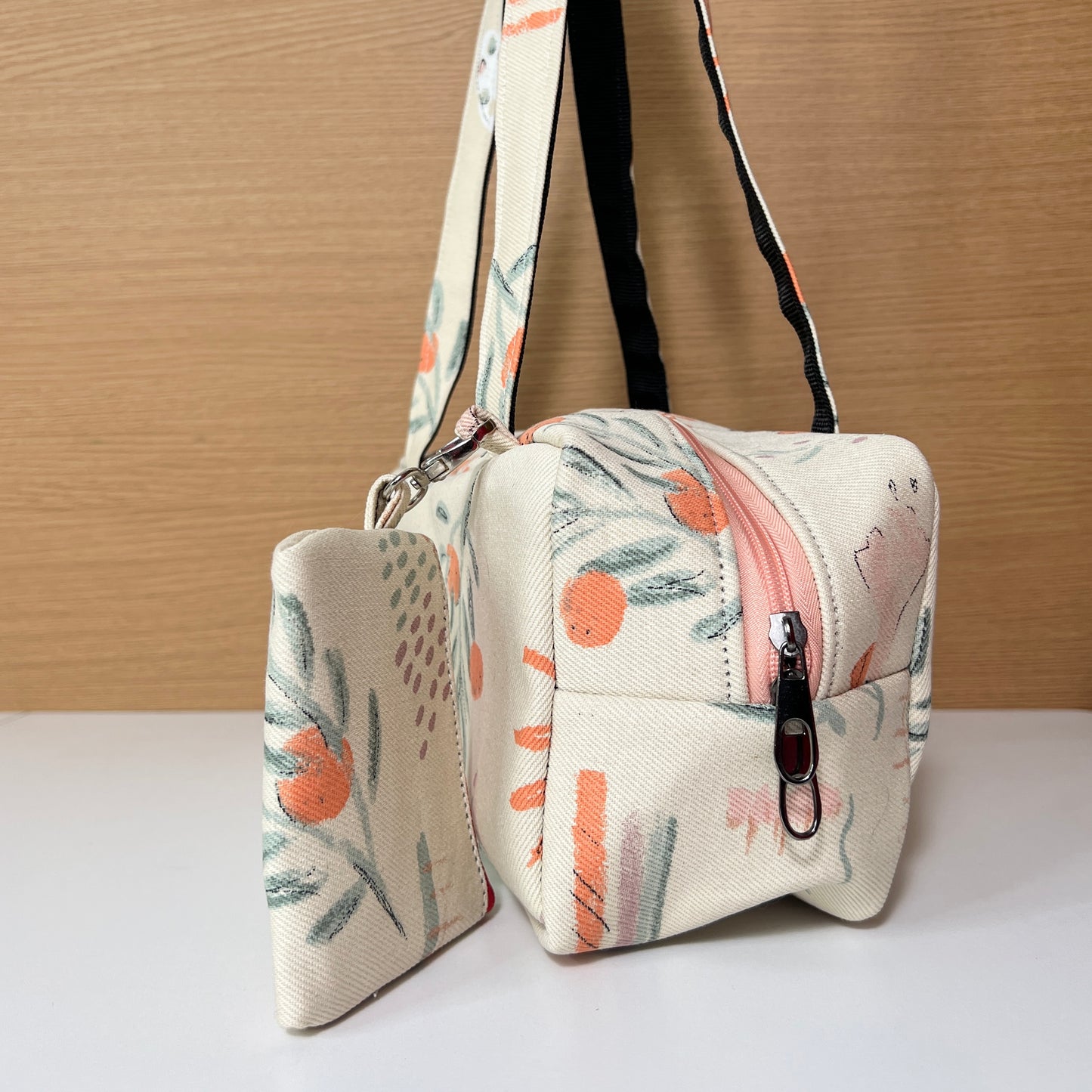 OFFWHITE PIKO TOTE