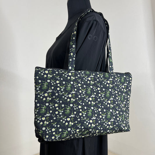BLACK TOTE BAG
