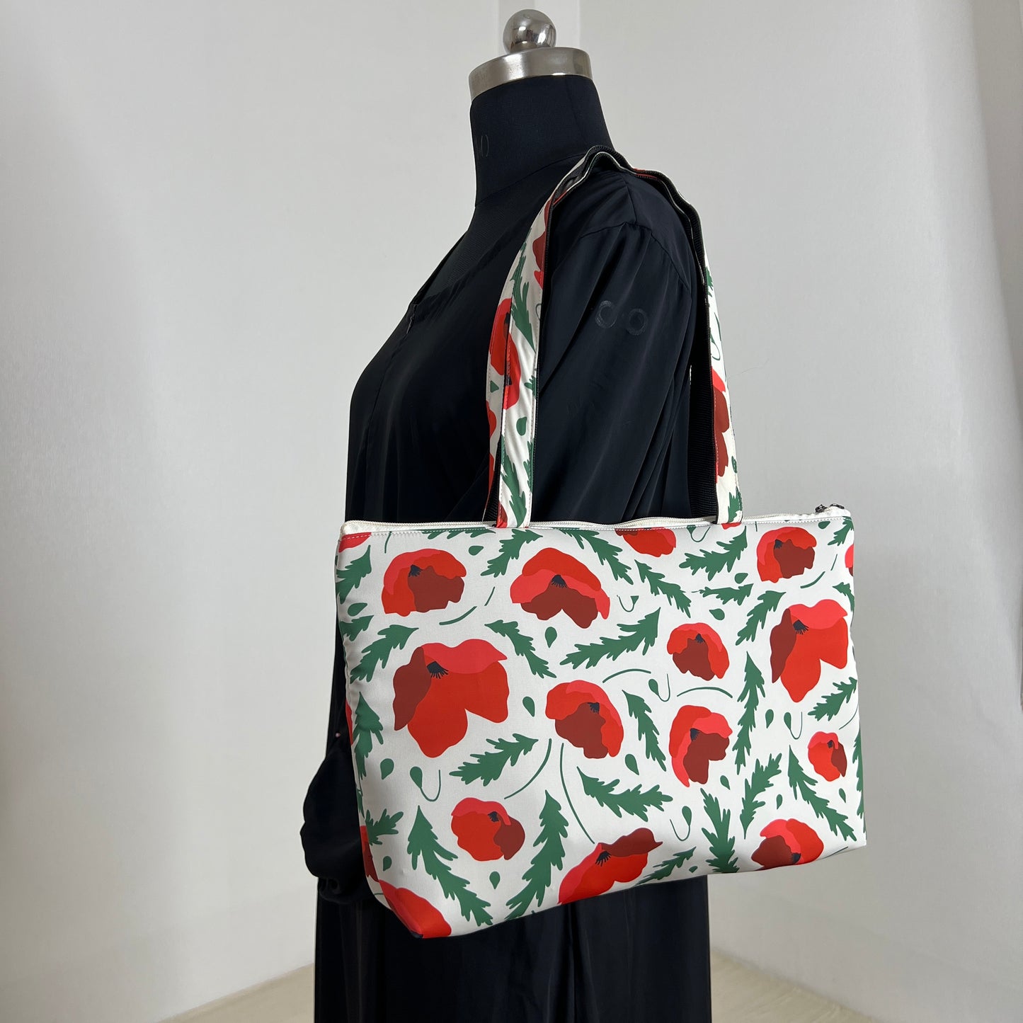 RED TOTE BAG
