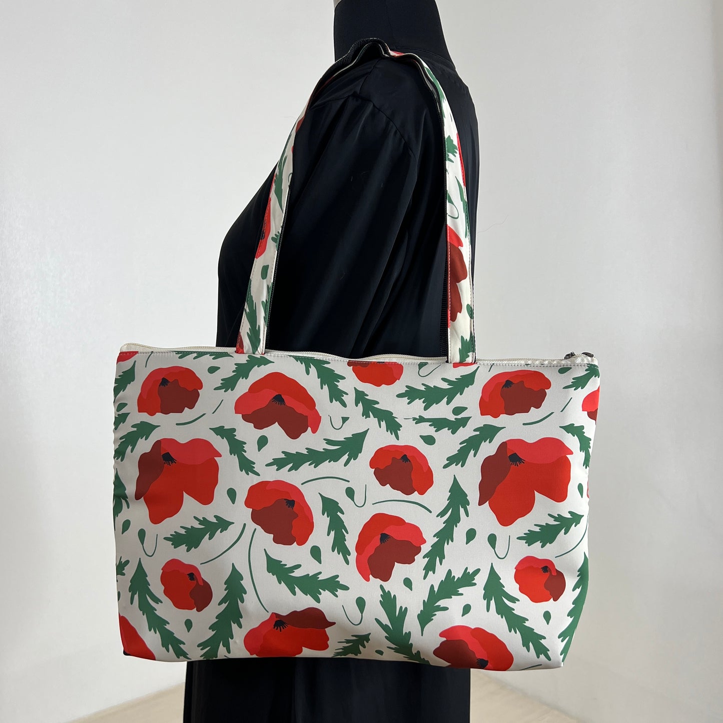 RED TOTE BAG