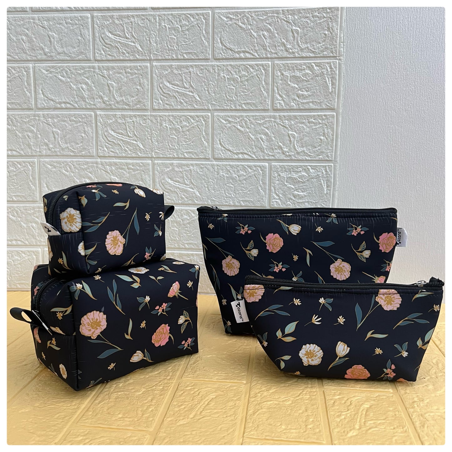 BLACK SMALL FLORAL POUCHES
