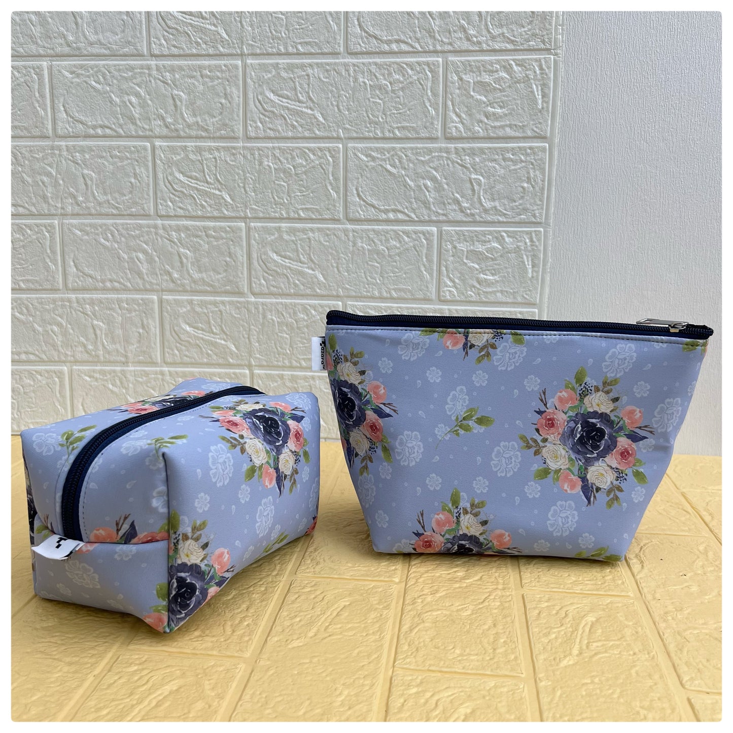 SKY FLORAL POUCHES