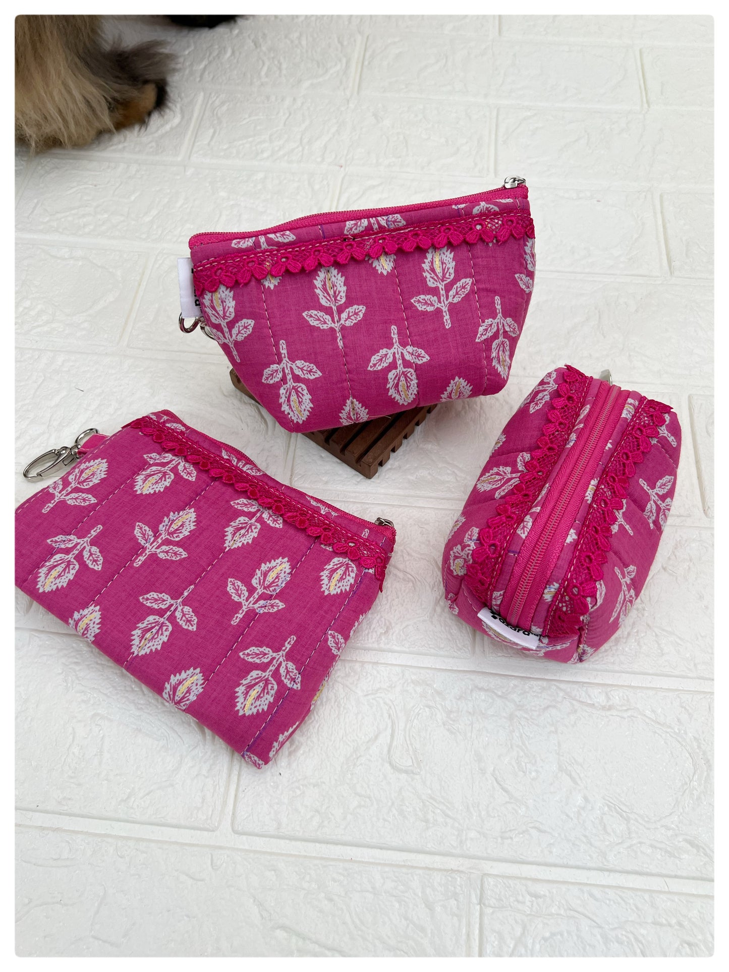 PINK JOYPURI KEYCHARM