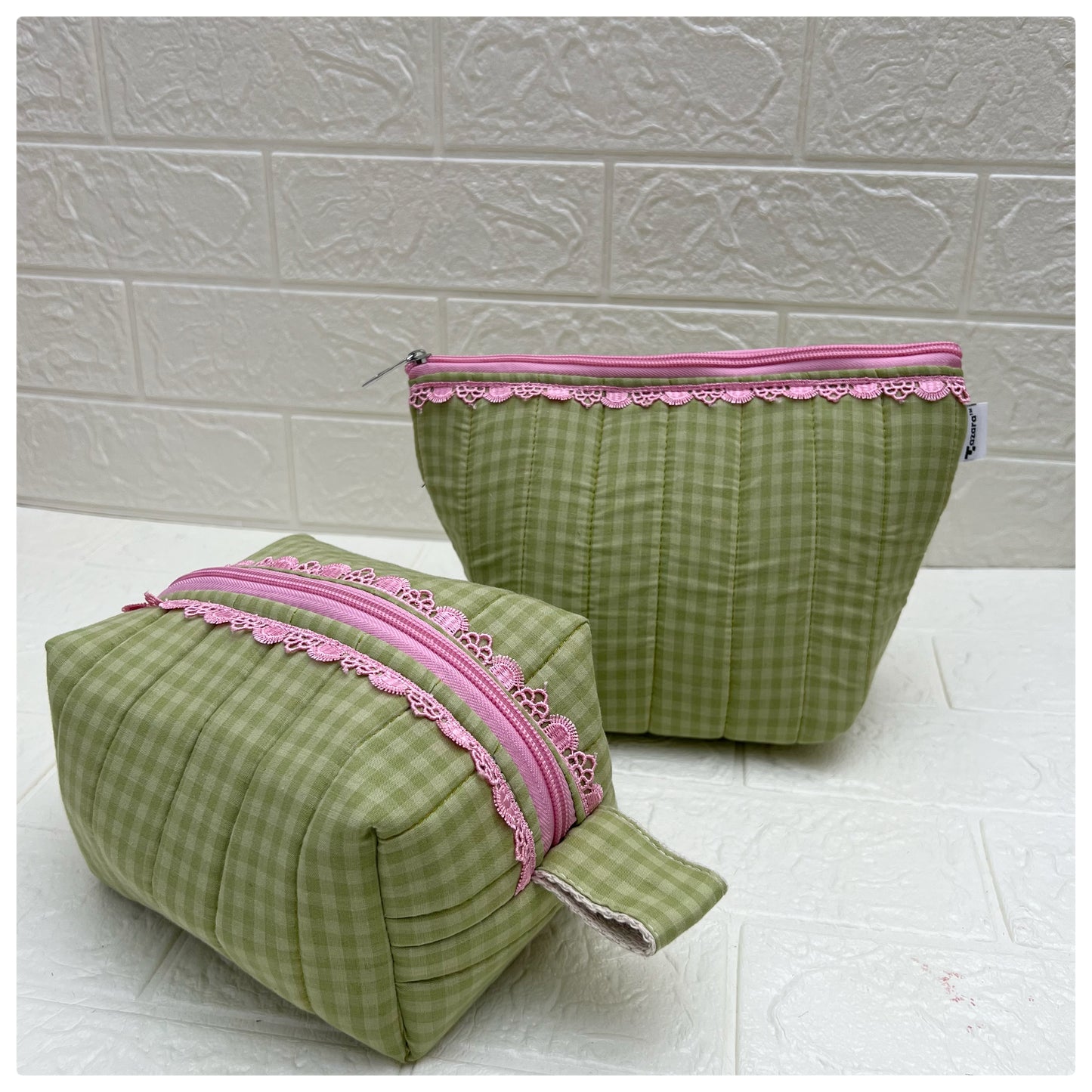 PINK GREEN CHECK QUILTED POUCH