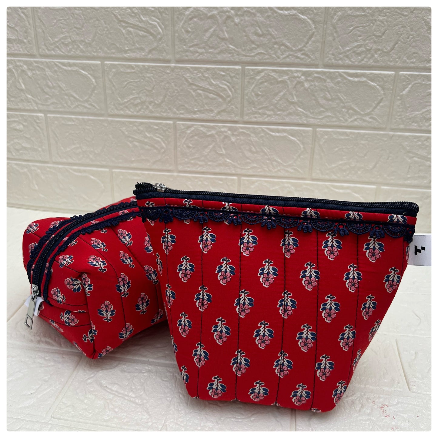 RED JOYPURI QUILTED POUCH