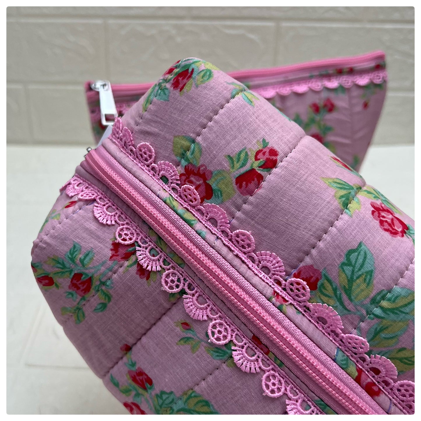 PINK ROSE QUILTED POUCH