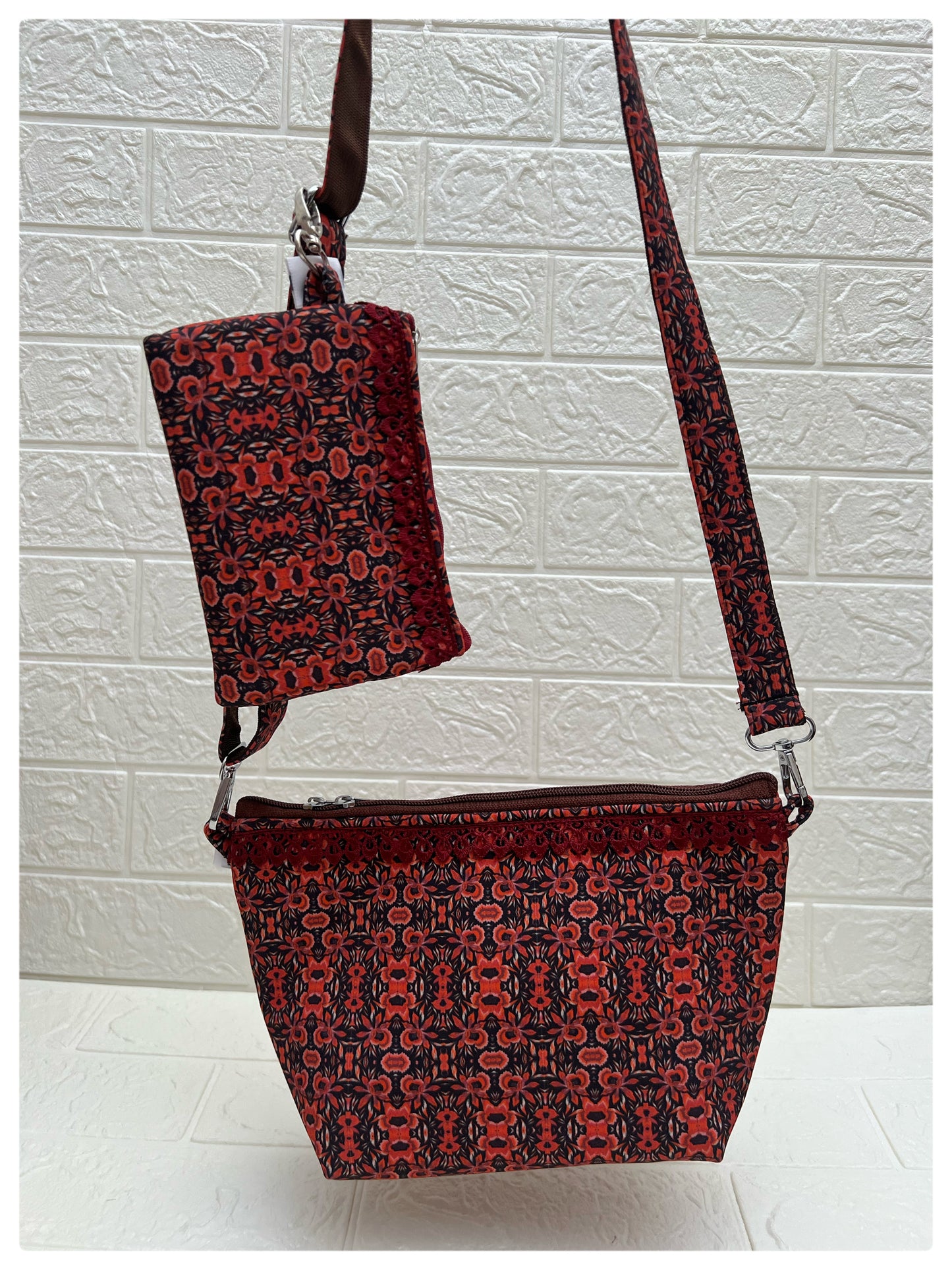 RED BLACK PARIZAT CROSSBODY