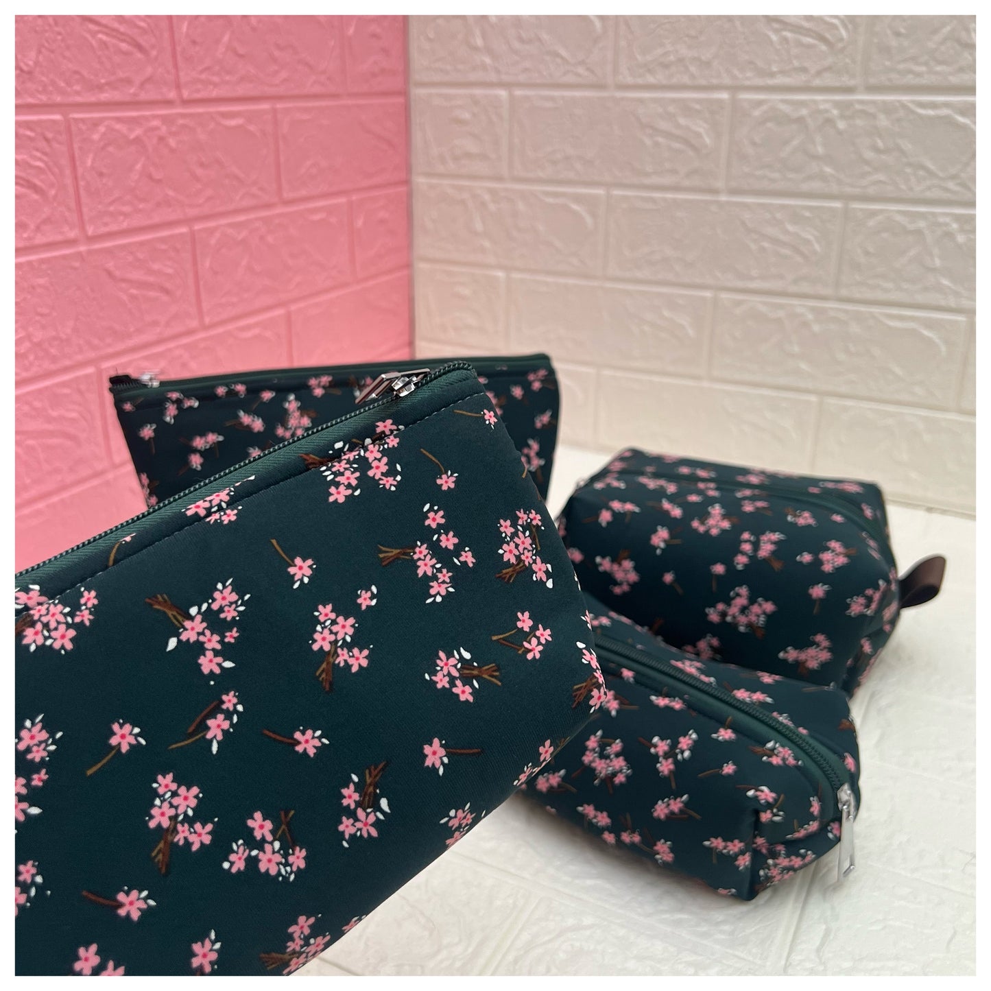 GREEN PINK POUCHES