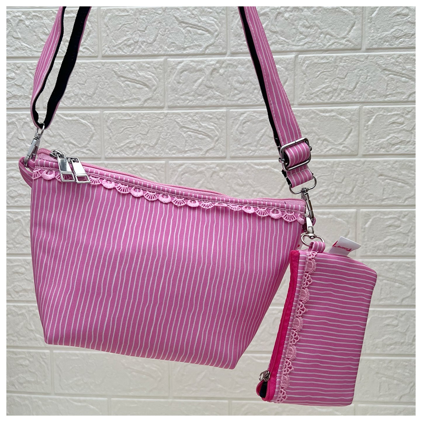 PINK STRIPE PARIZAT CROSSBODY