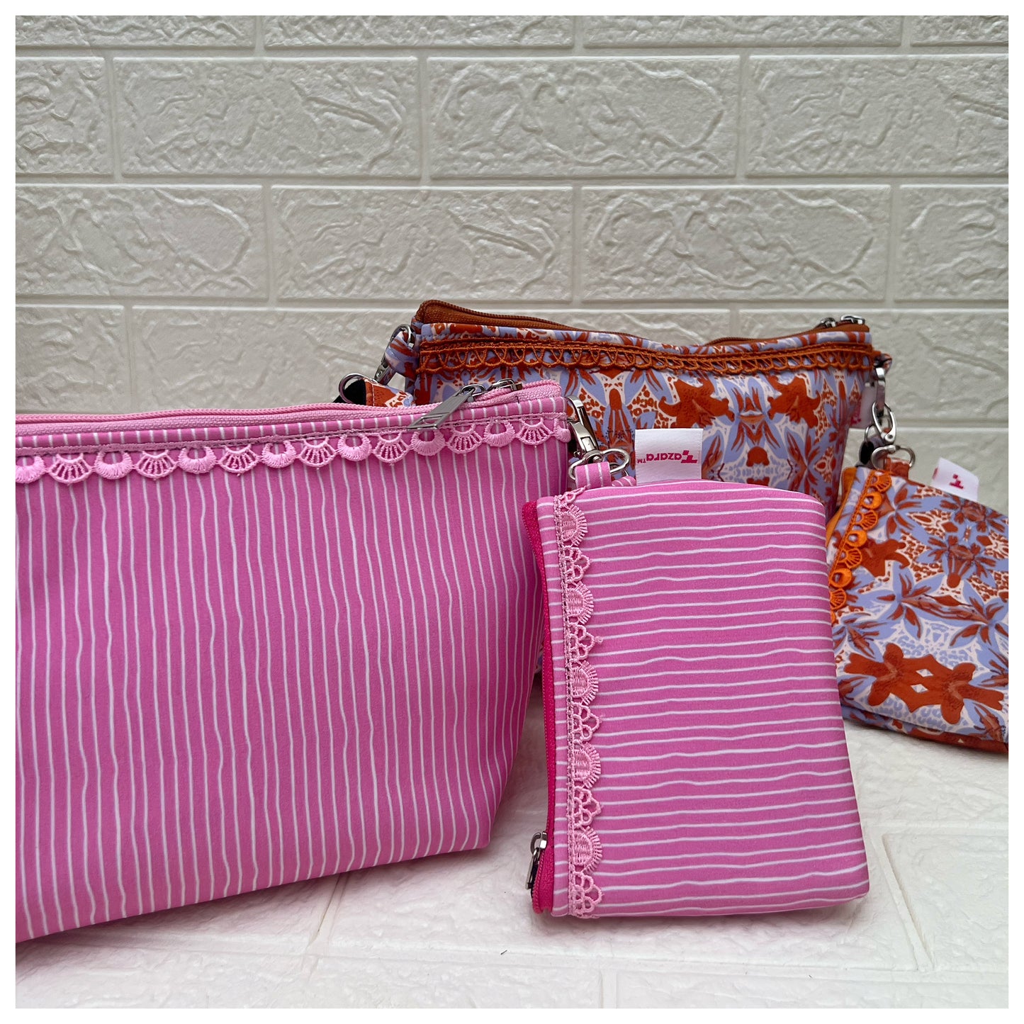 PINK STRIPE PARIZAT CROSSBODY