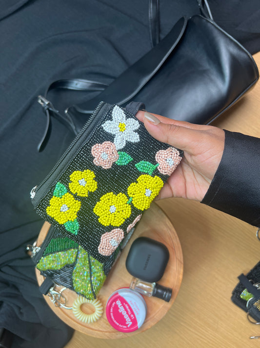 MULTI-FLOWER BEADED COIN PURSE