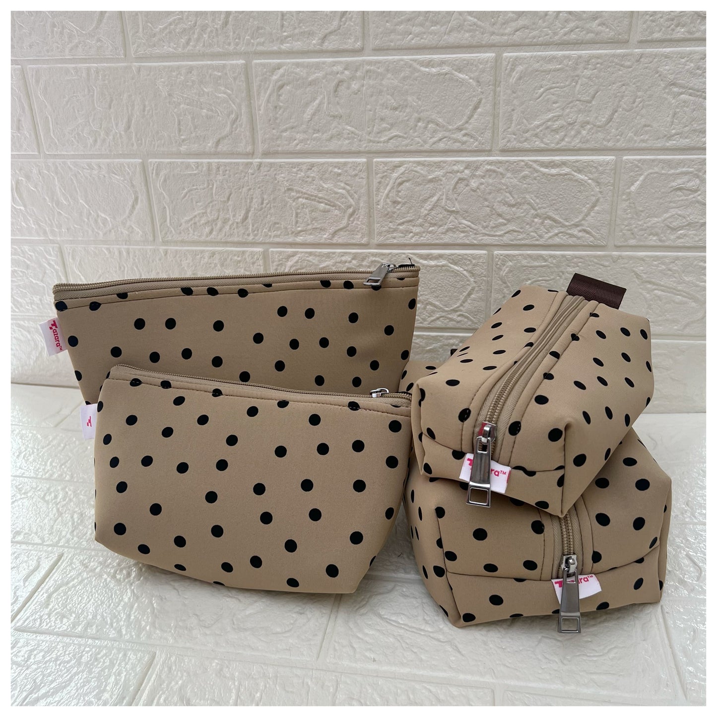 BEIGE POLKA POUCHES