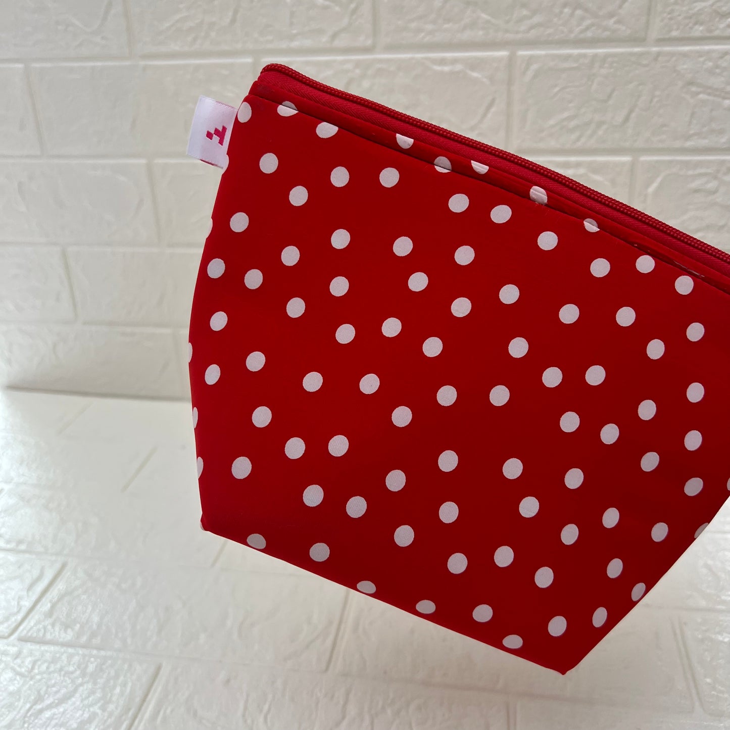 RED BIG POLKA POUCHES