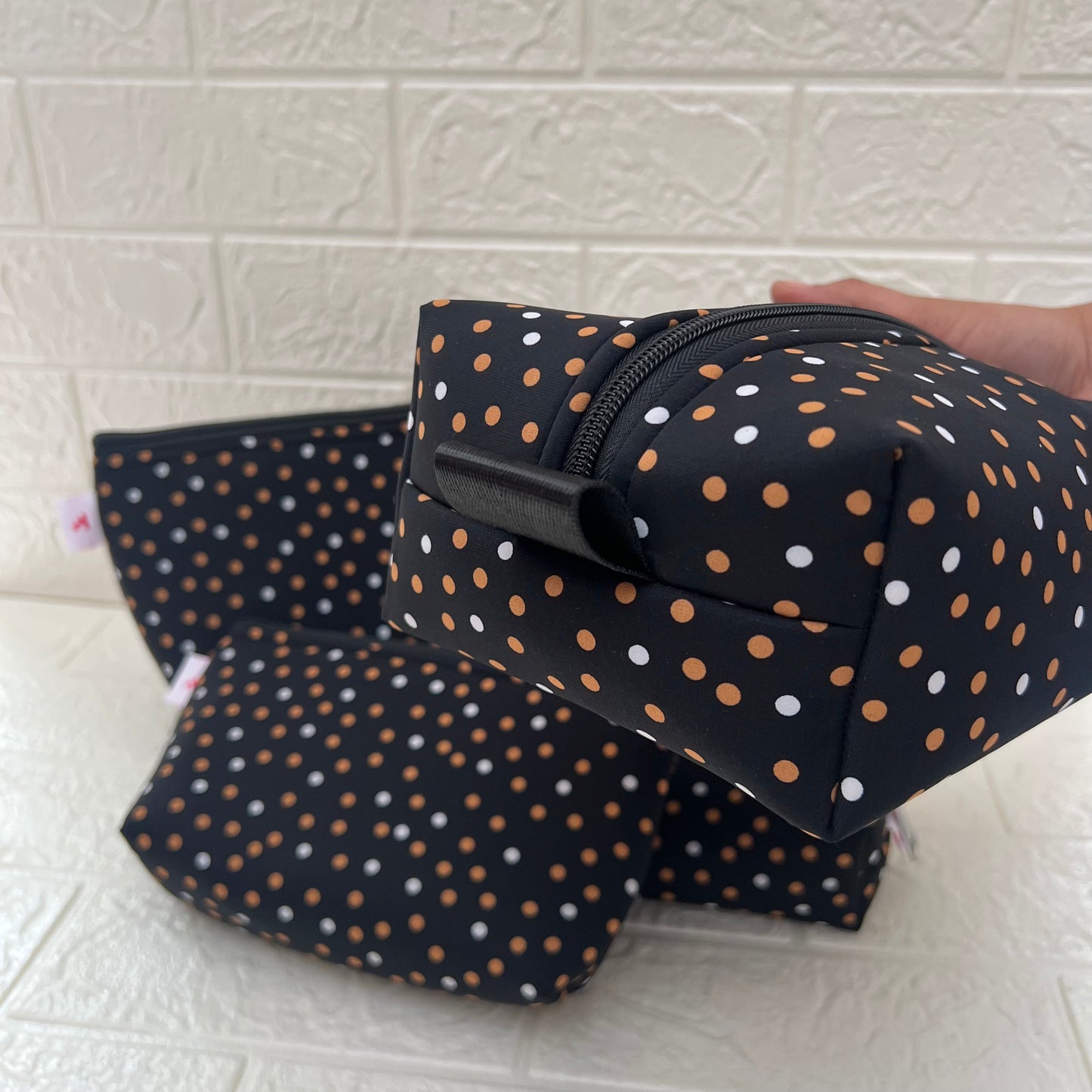 BLACK MULTI COLOR POLKA POUCHES