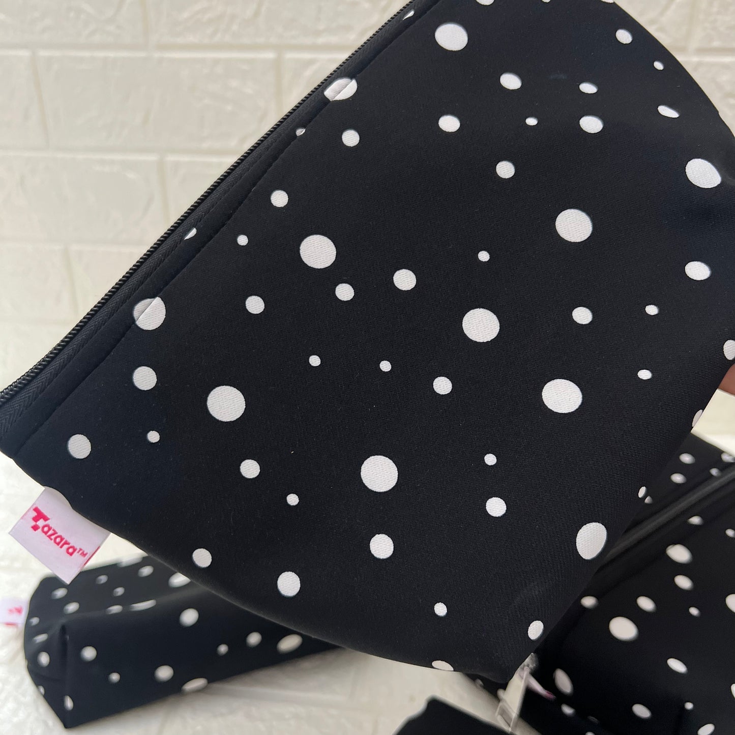 BLACK SMALL BIG POLKA POUCHES