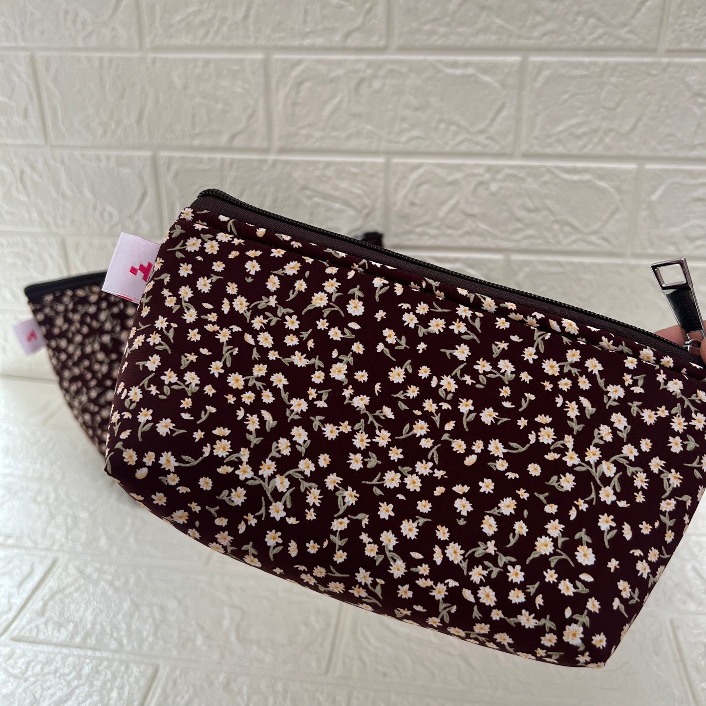 COFFEE FLORAL POUCHES