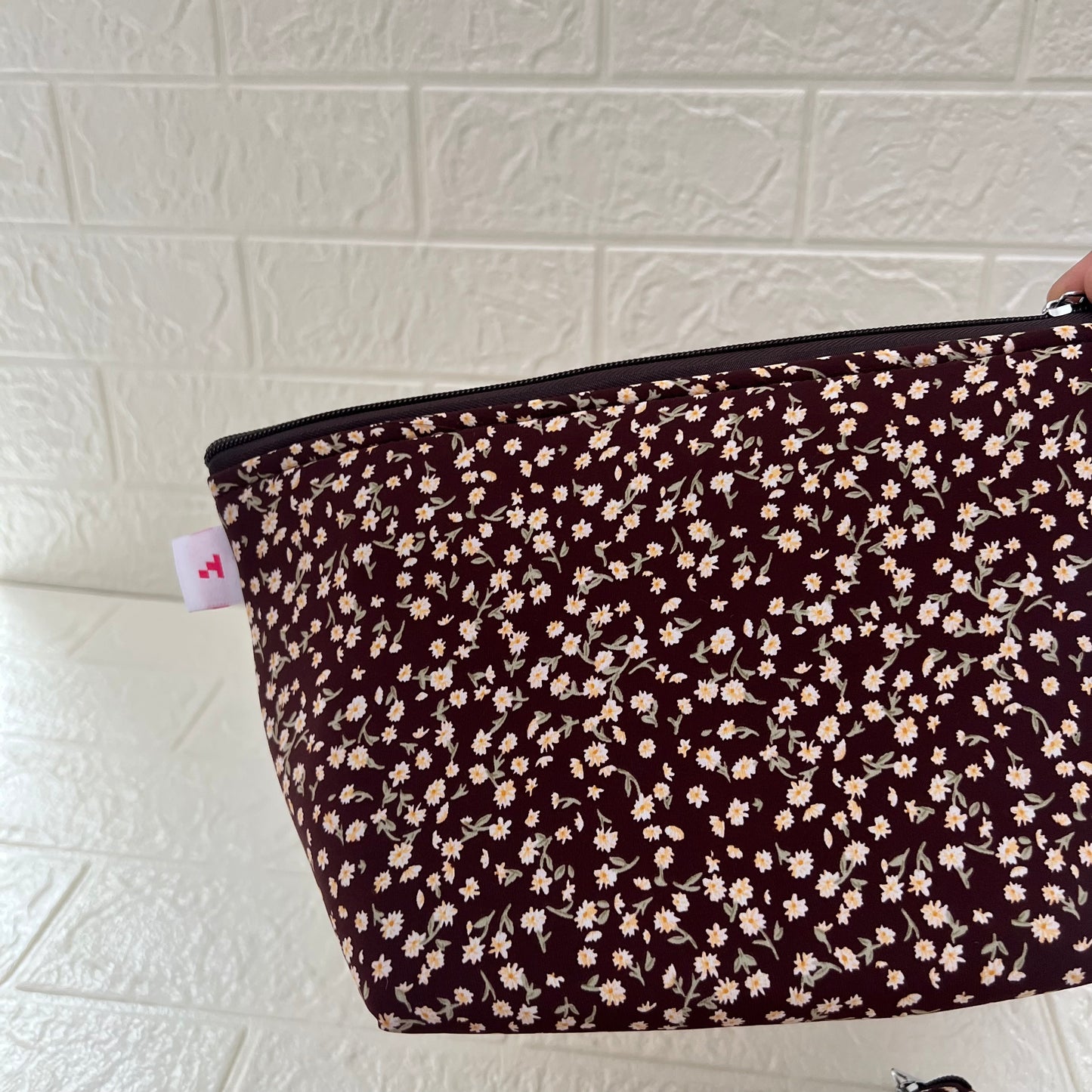 COFFEE FLORAL POUCHES