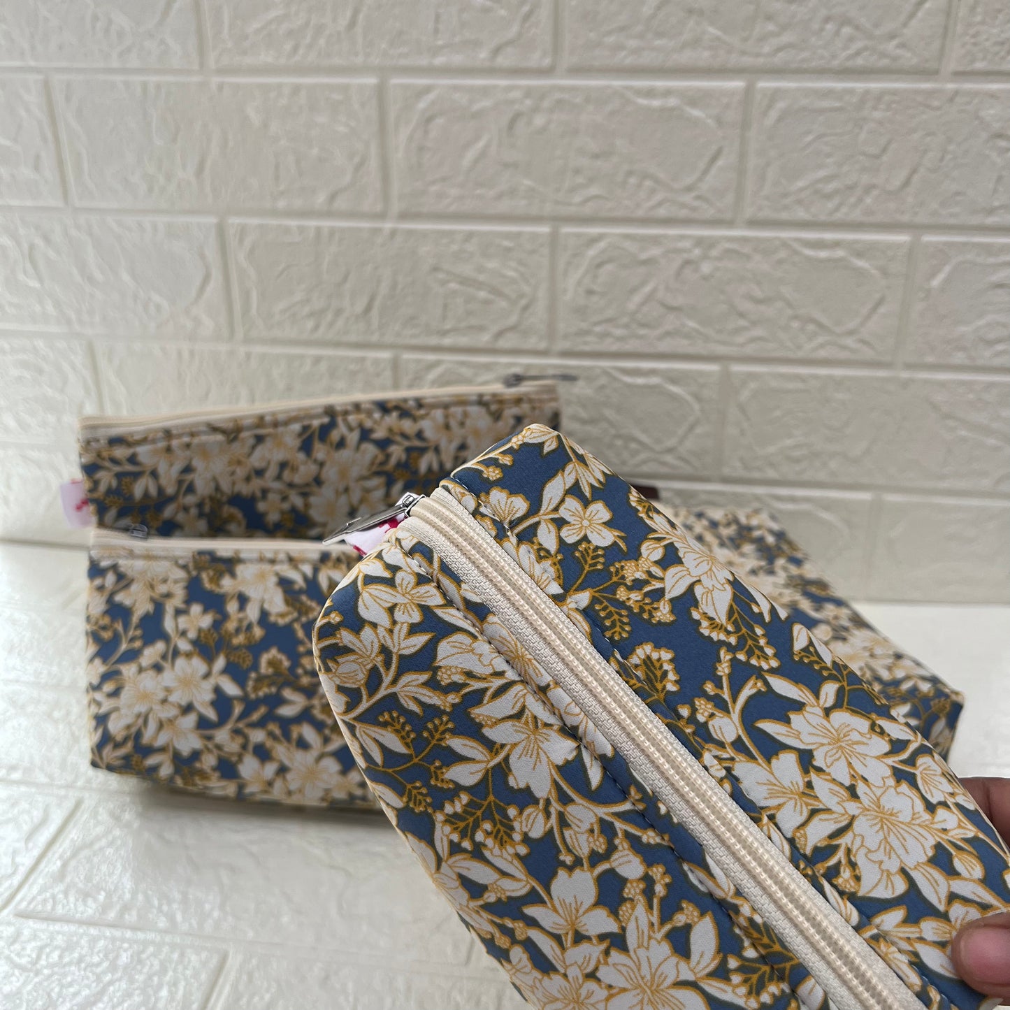 LIGHTBLUE FLORAL POUCHES