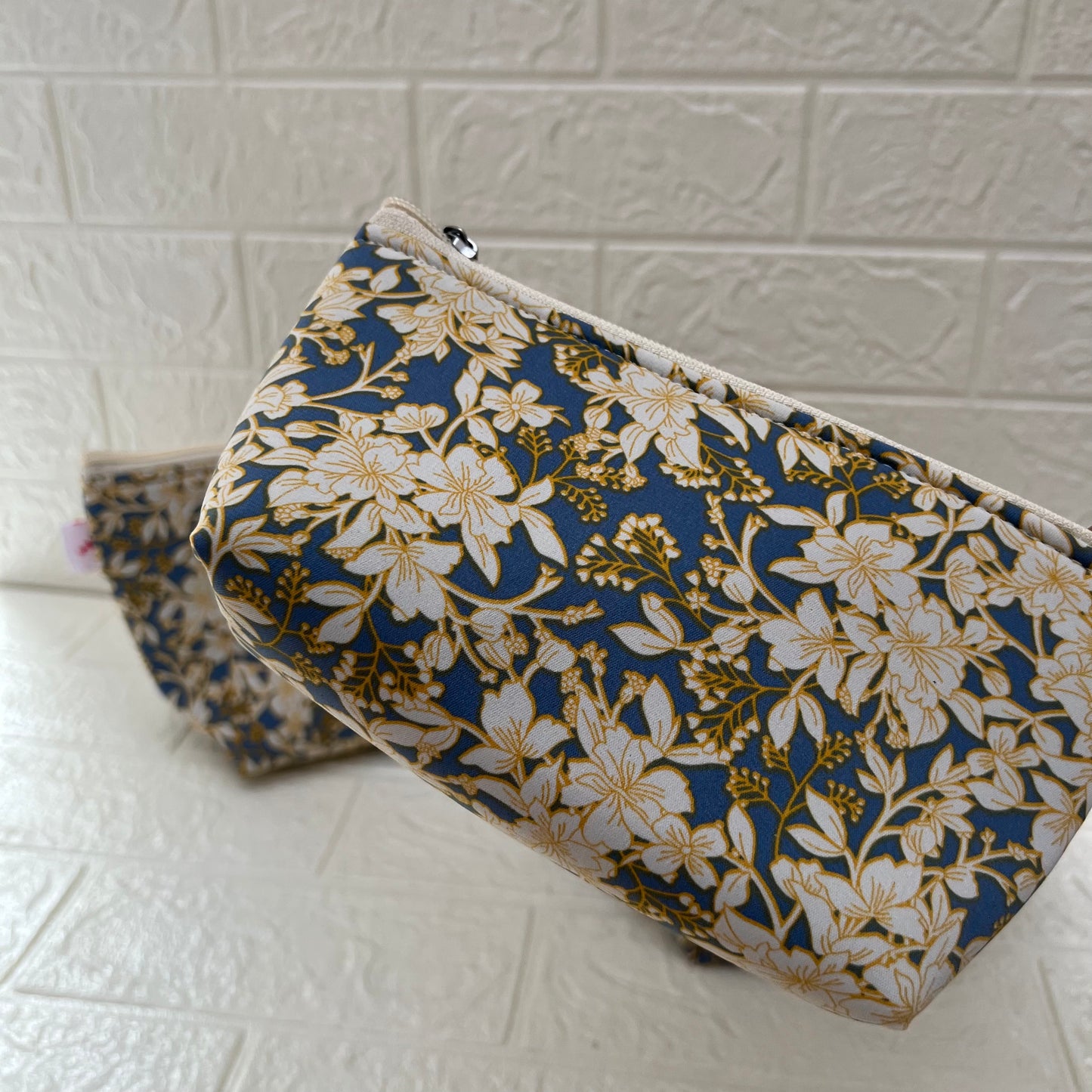 LIGHTBLUE FLORAL POUCHES
