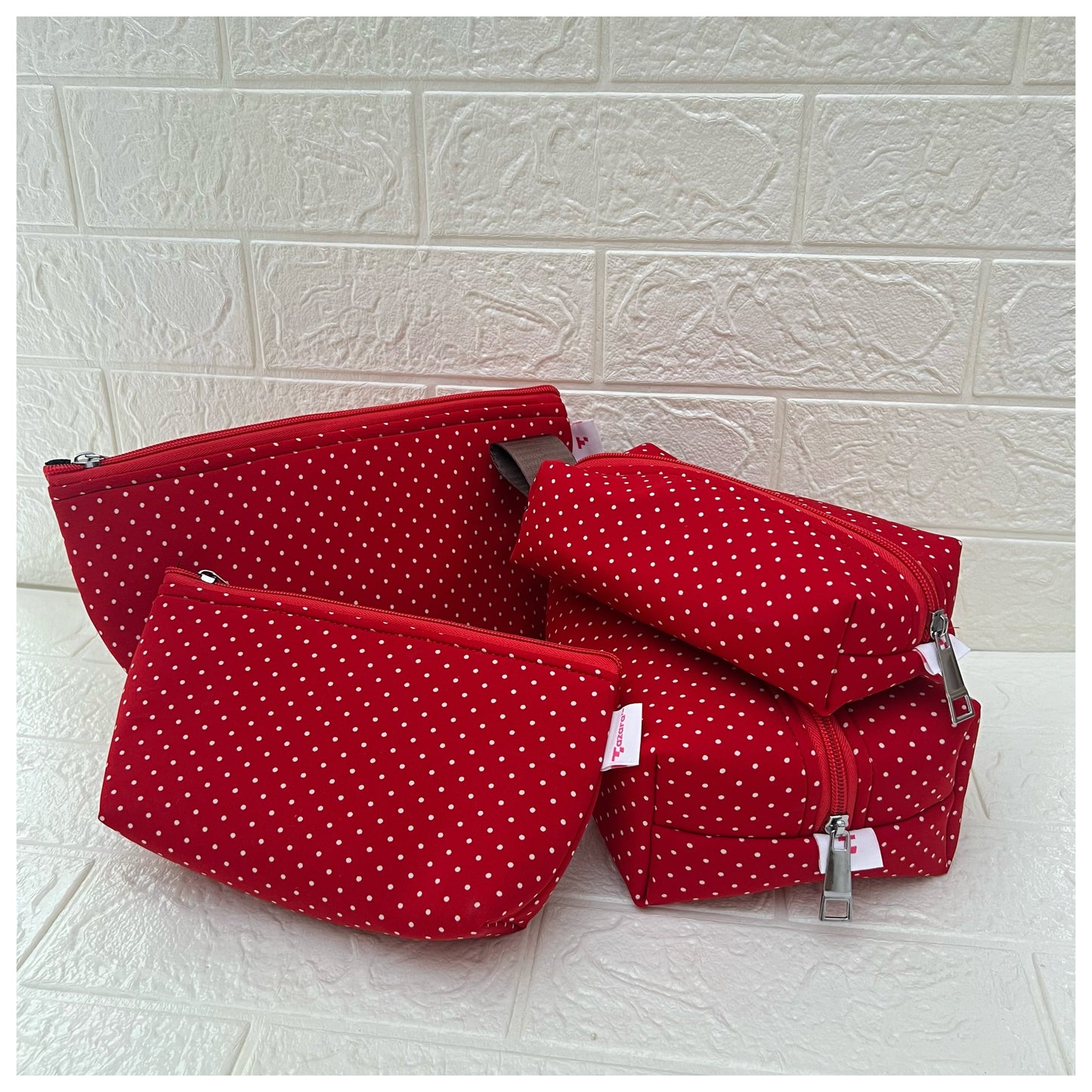 RED SMALL POLKA POUCHES