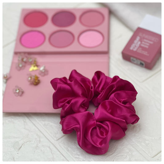 PINK1 SCRUNCHIES