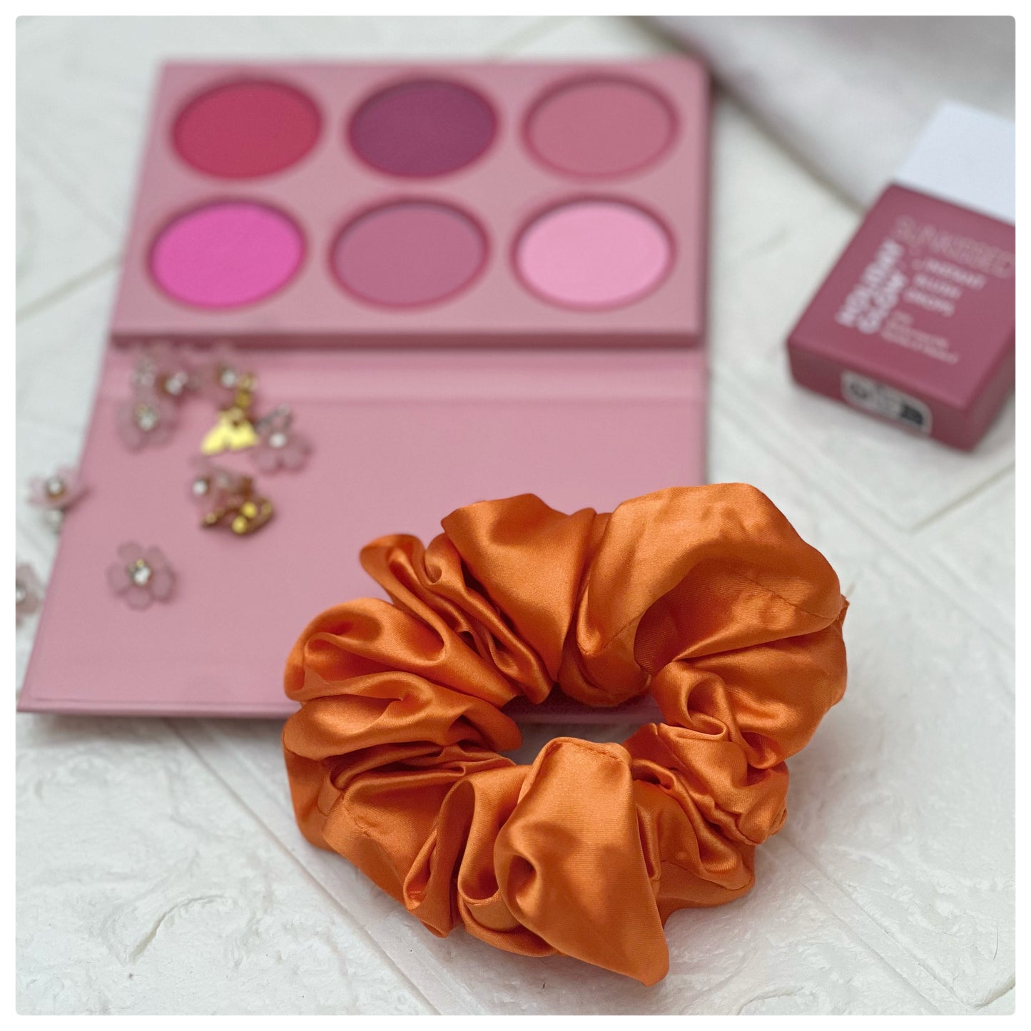 ORANGE2 SCRUNCHIES