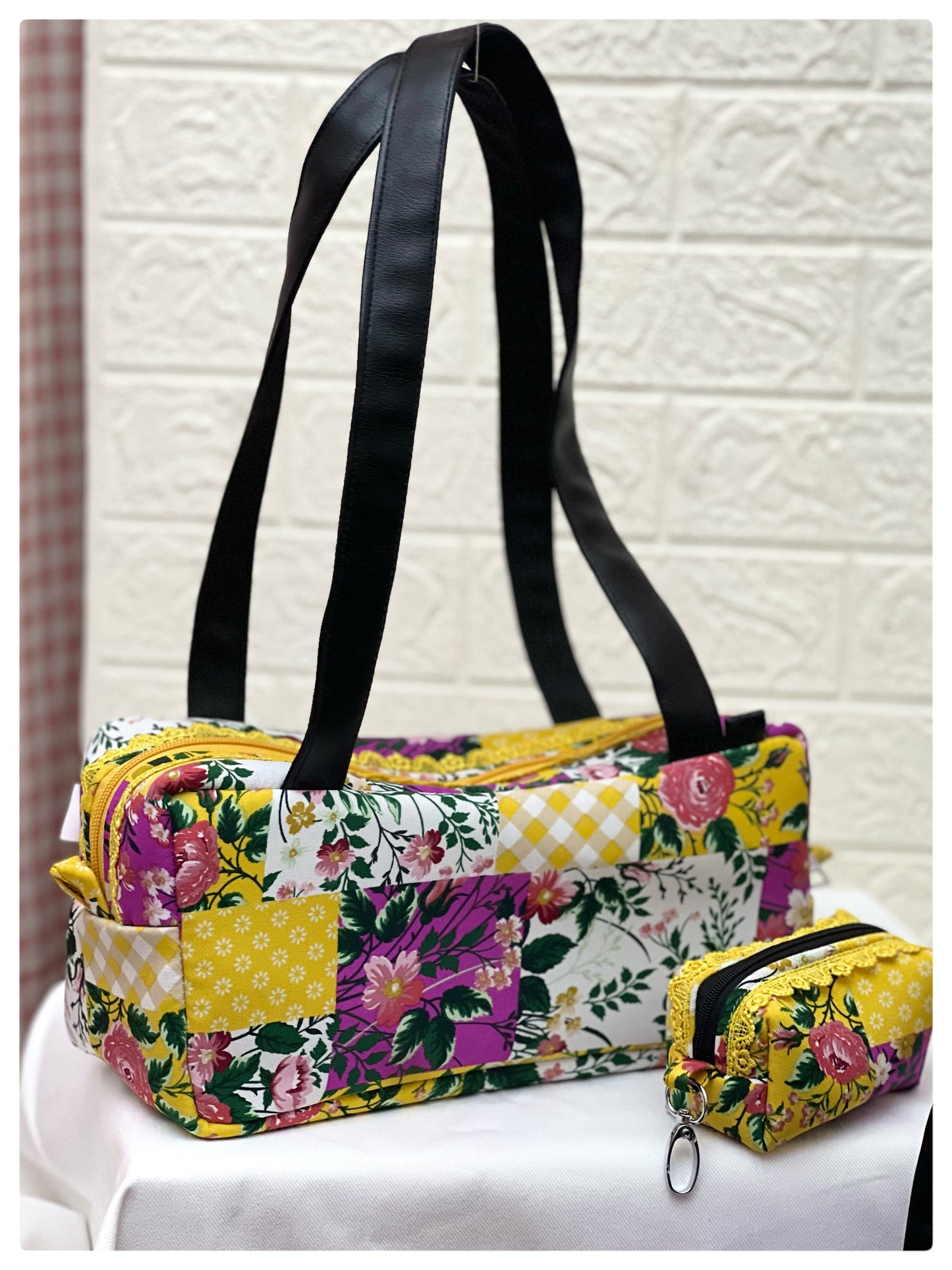 YELLOW FLORAL PIKO TOTE