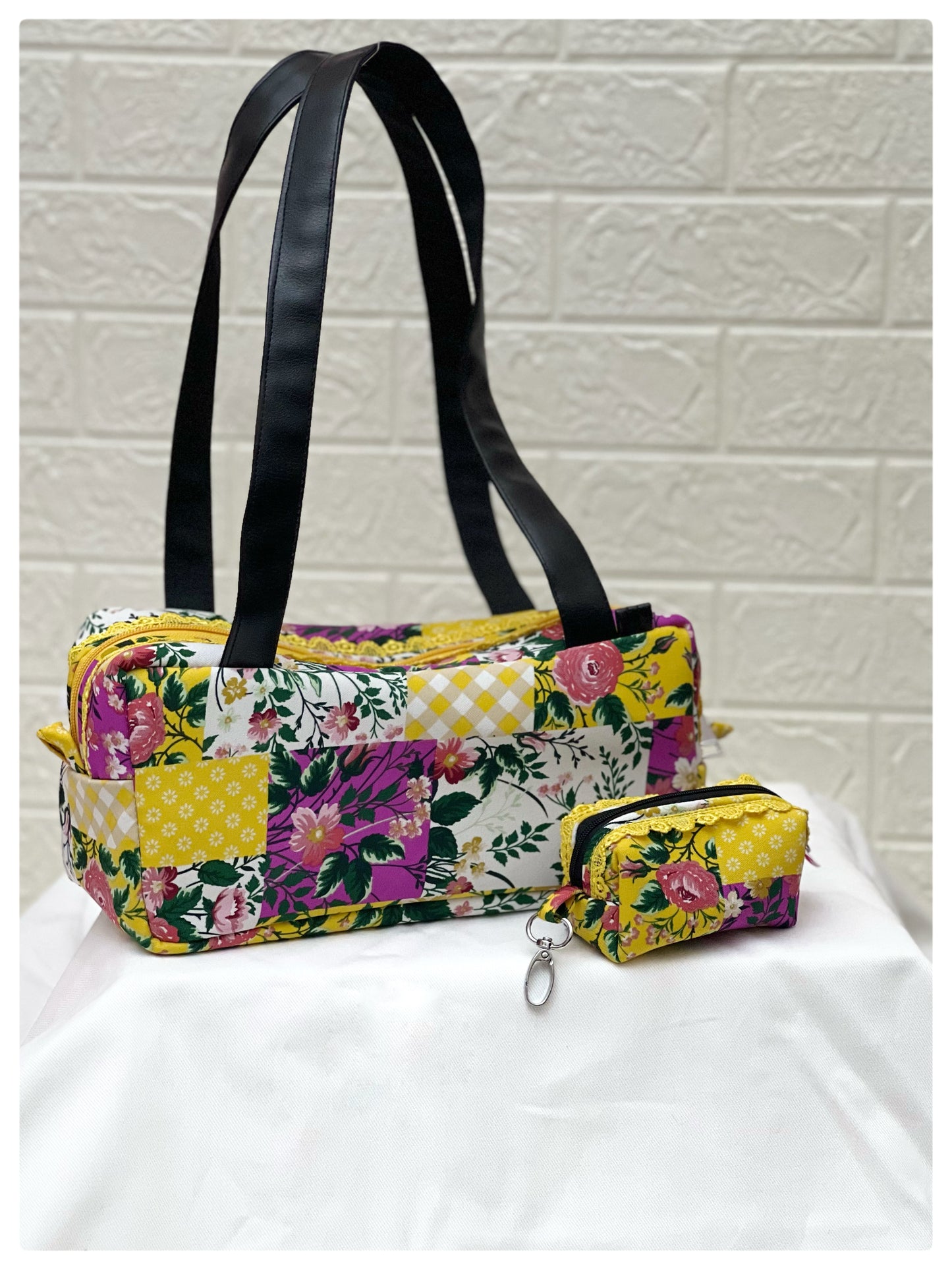 YELLOW FLORAL PIKO TOTE