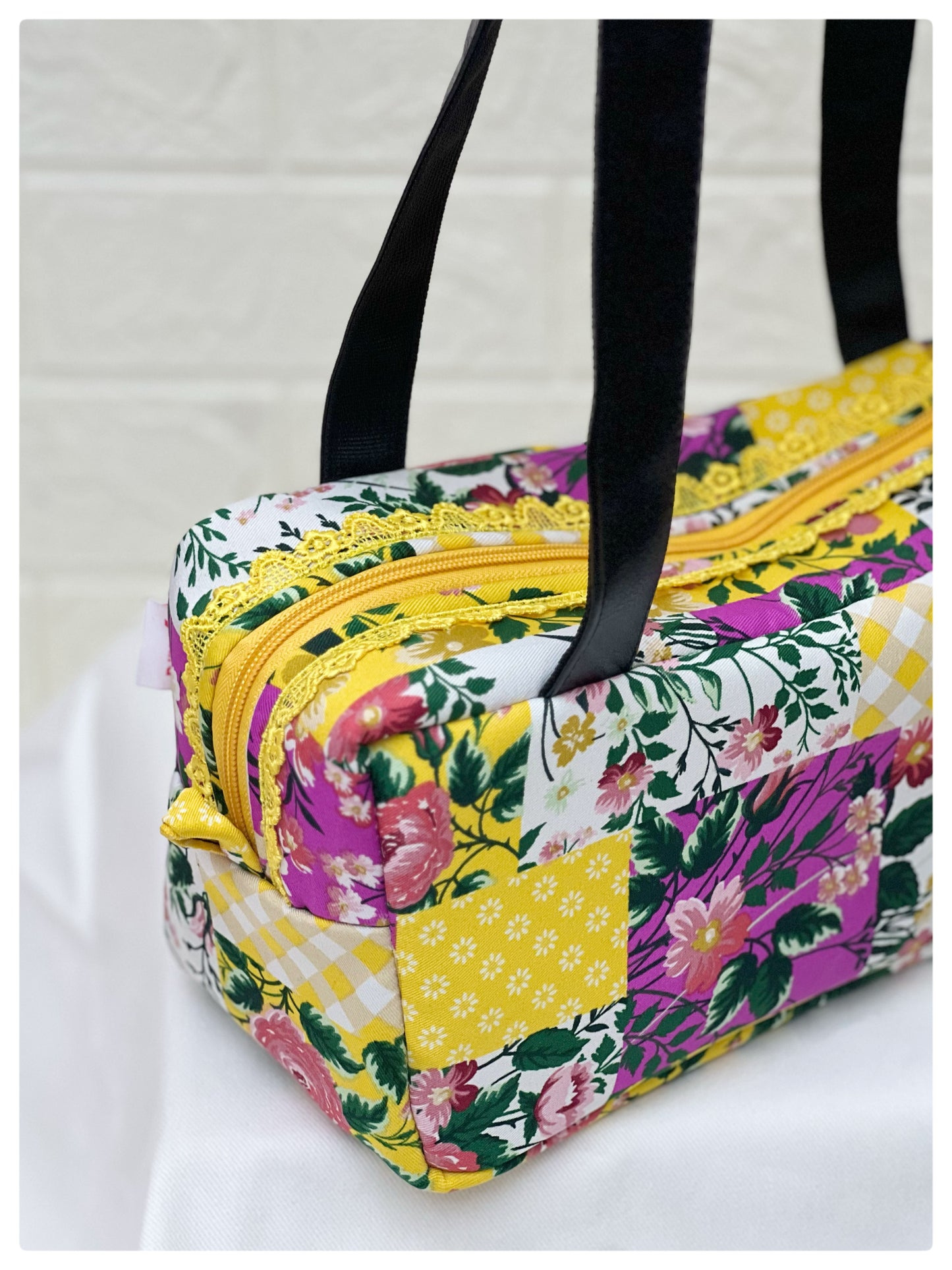 YELLOW FLORAL PIKO TOTE