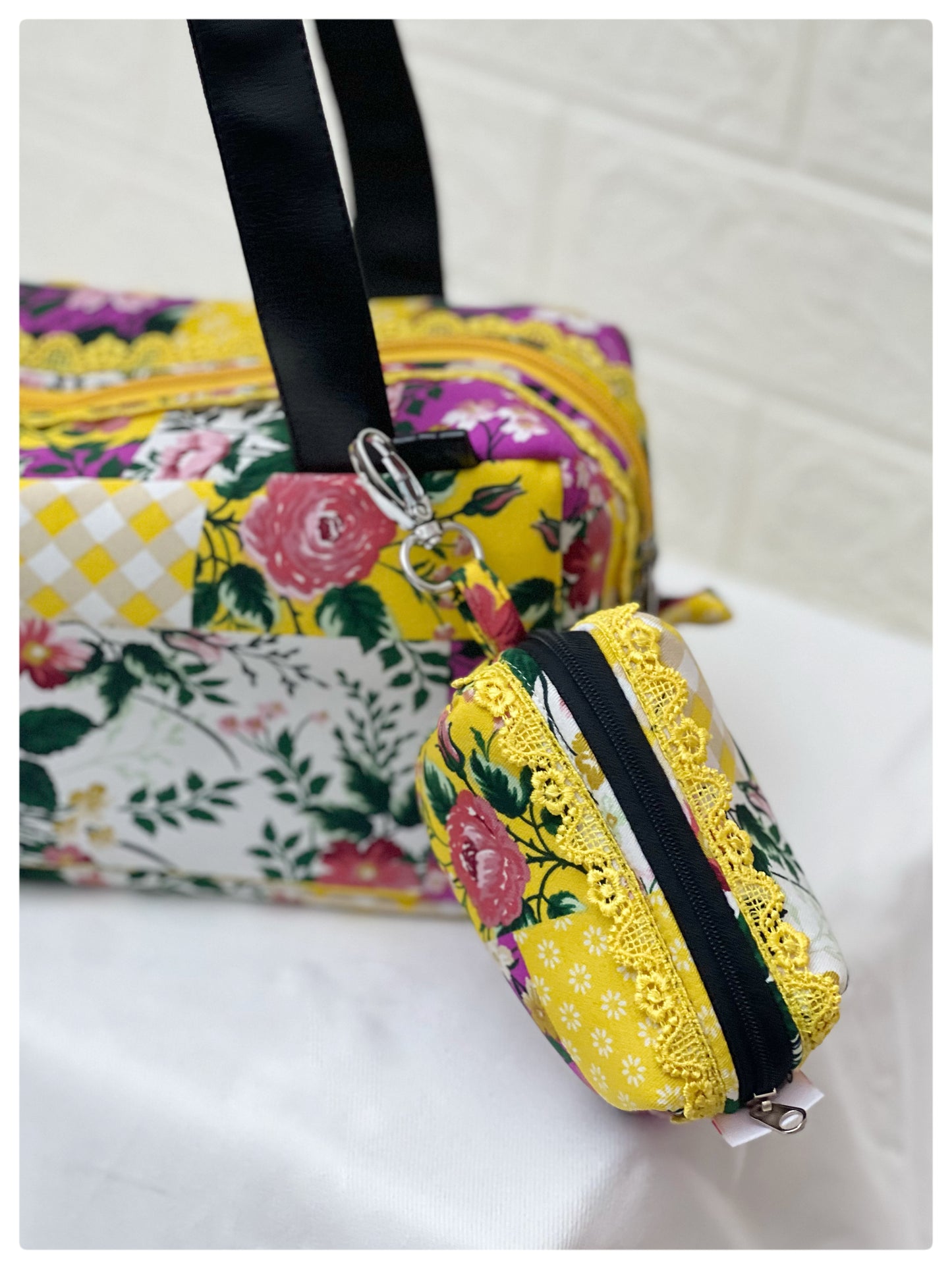 YELLOW FLORAL PIKO TOTE