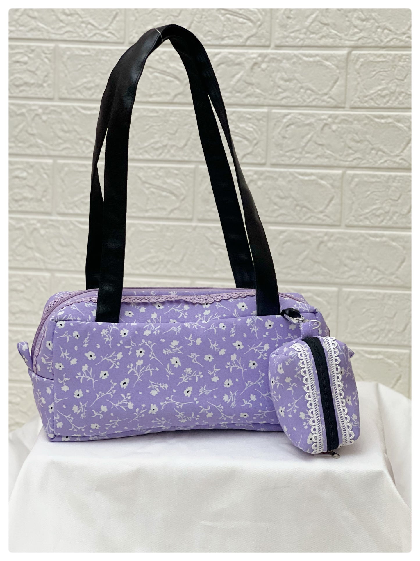 PURPLE WHITE FLORAL PIKO TOTE