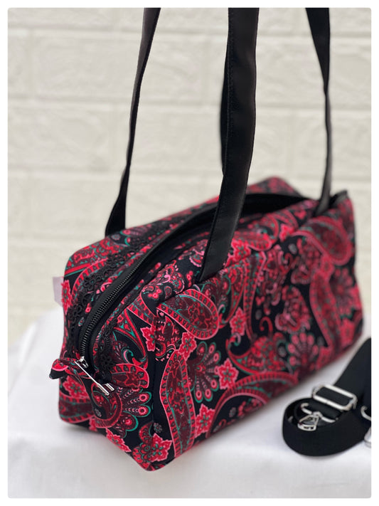 BLACK RED KOLKA PIKO TOTE