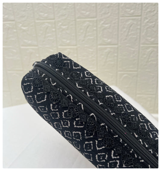 BLACK SQUARE PENCIL POUCH