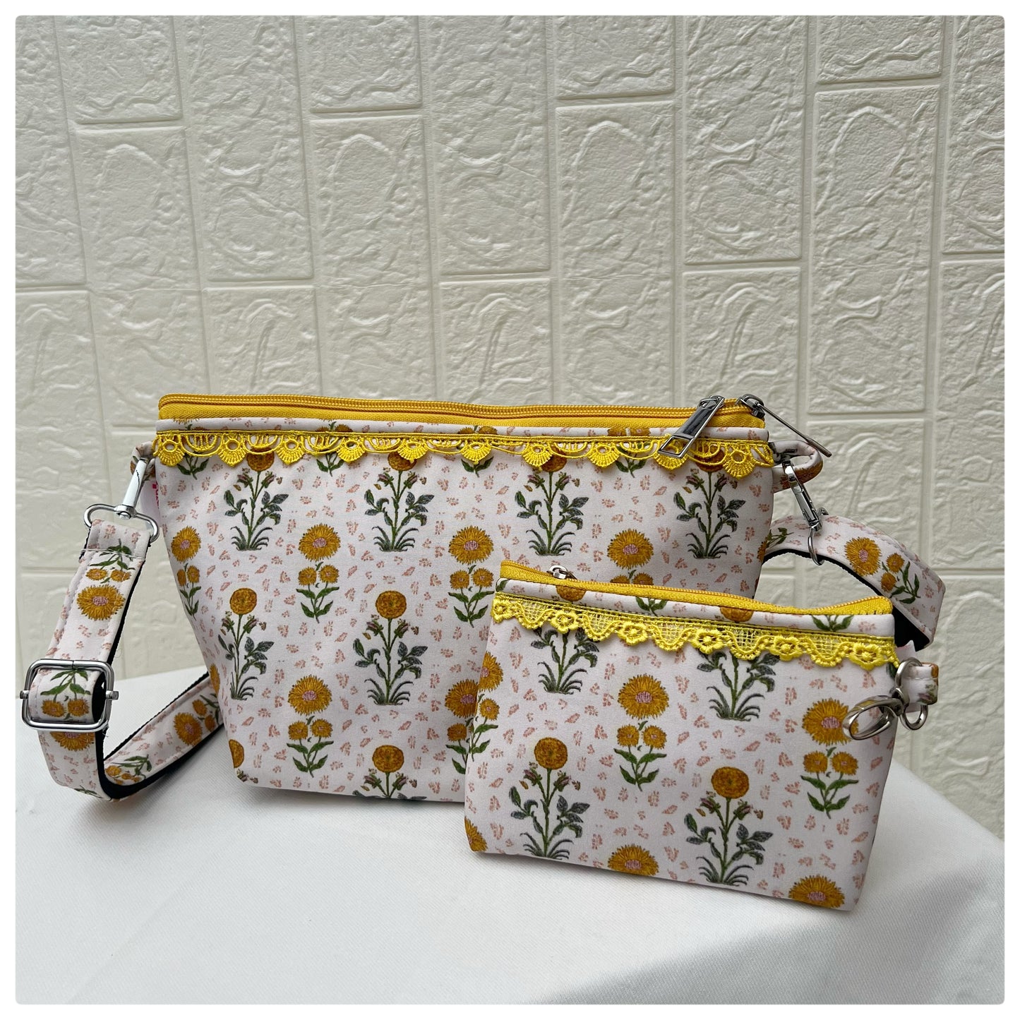 YELLOW WHITE FLORAL PARIZAT CROSSBODY