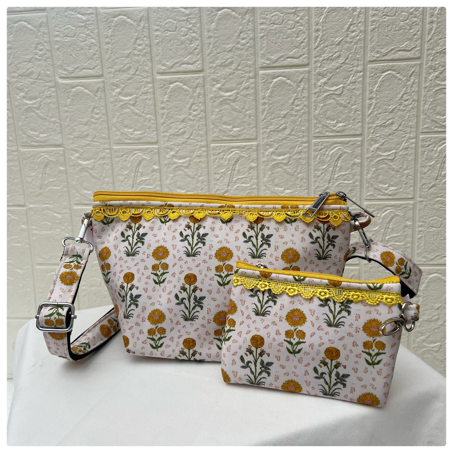 YELLOW WHITE FLORAL PARIZAT CROSSBODY