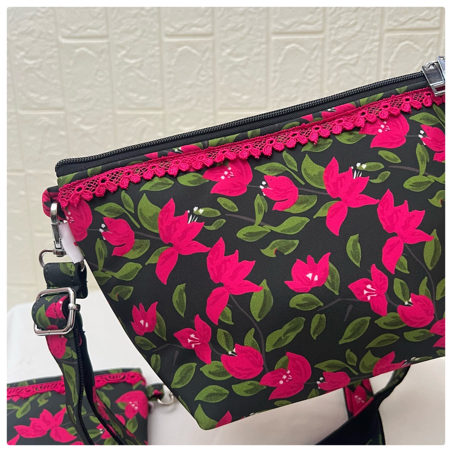BOUGAINVILLEA PARIZAT CROSSBODY