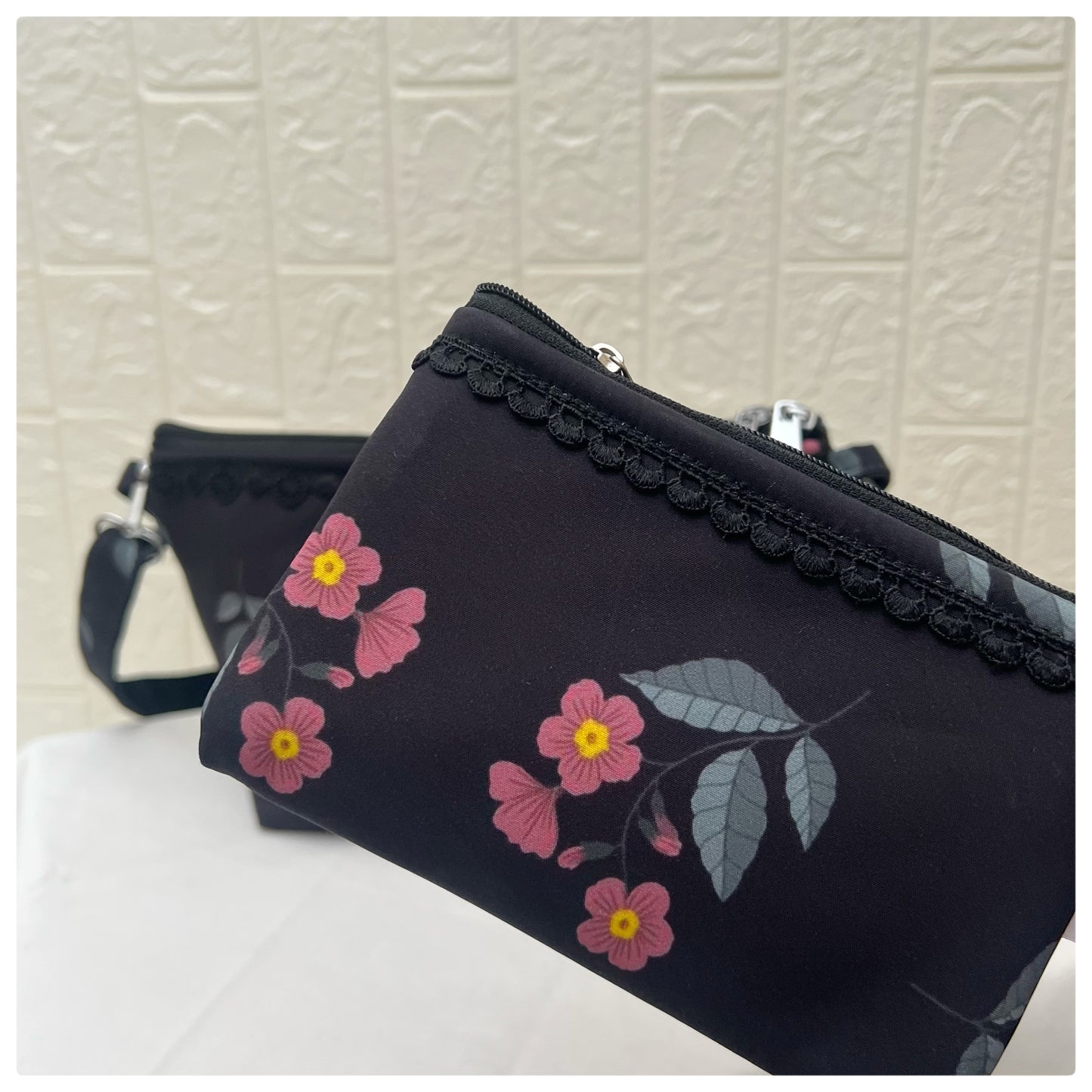 BLACK ORCHID PARIZAT CROSSBODY