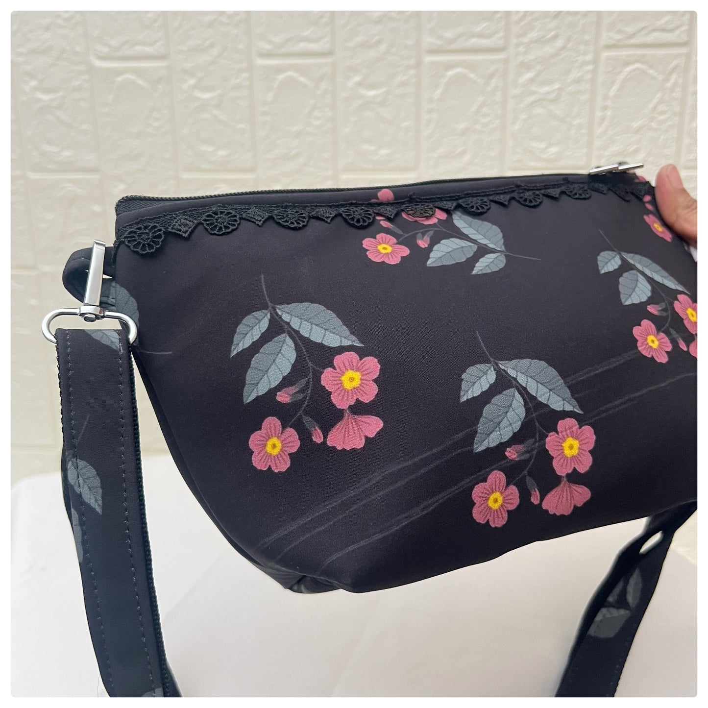BLACK ORCHID PARIZAT CROSSBODY