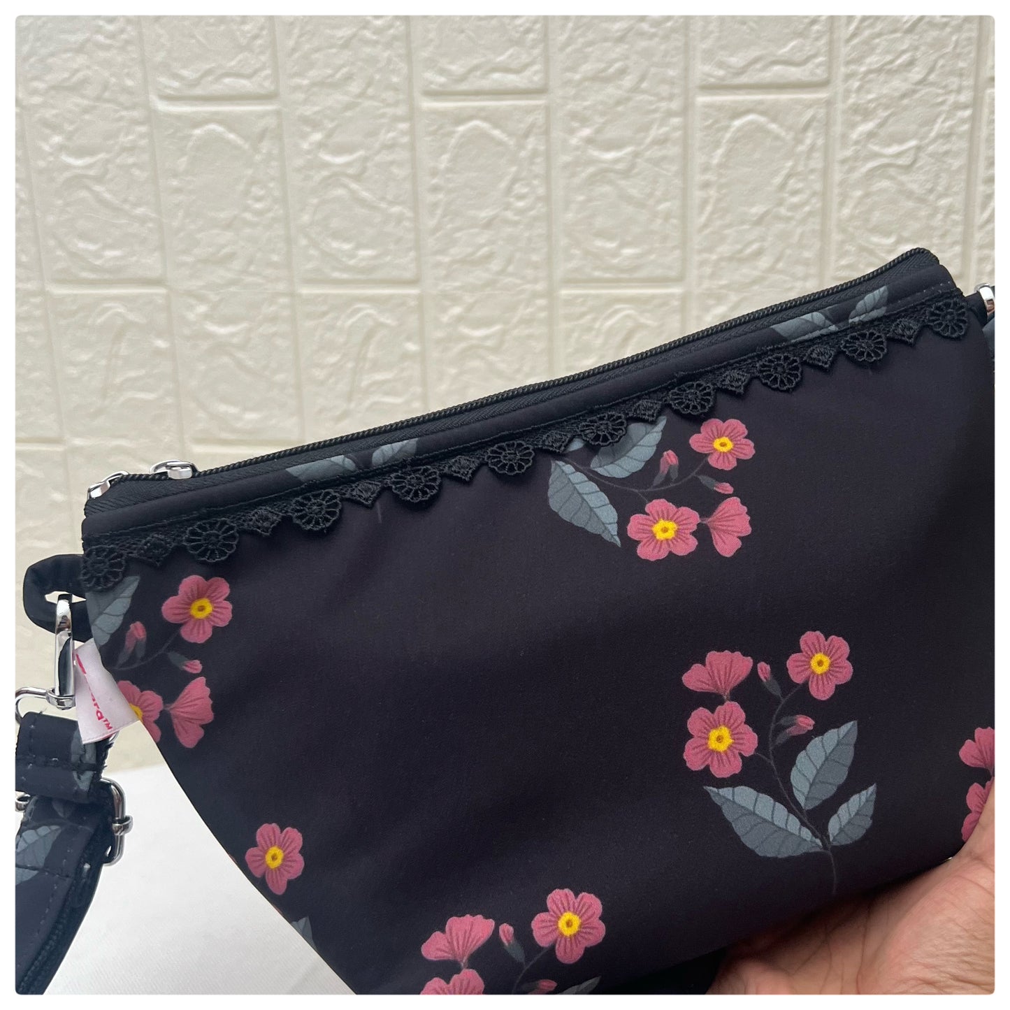 BLACK ORCHID PARIZAT CROSSBODY