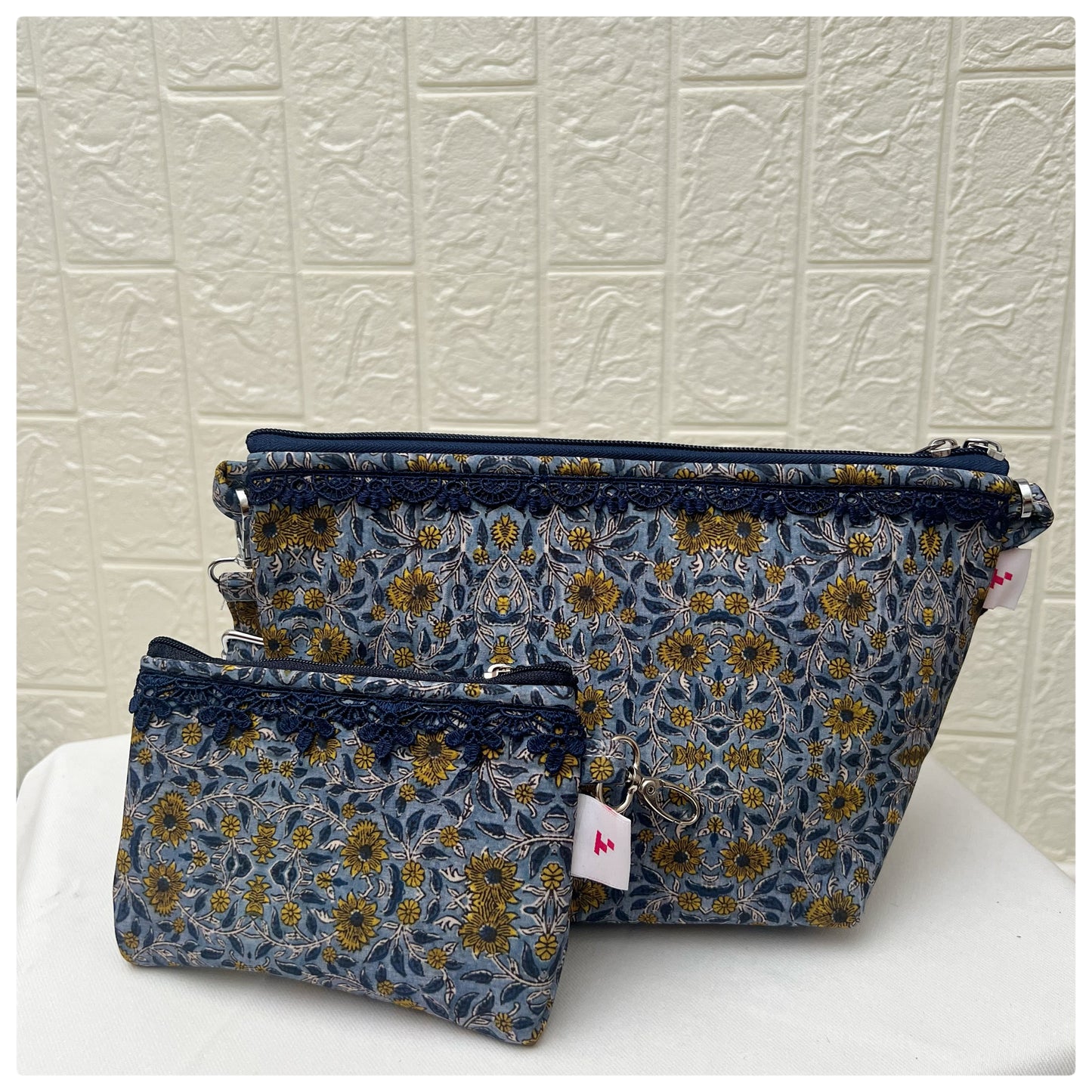 BLUE YELLOW FLOWER PARIZAT CROSSBODY