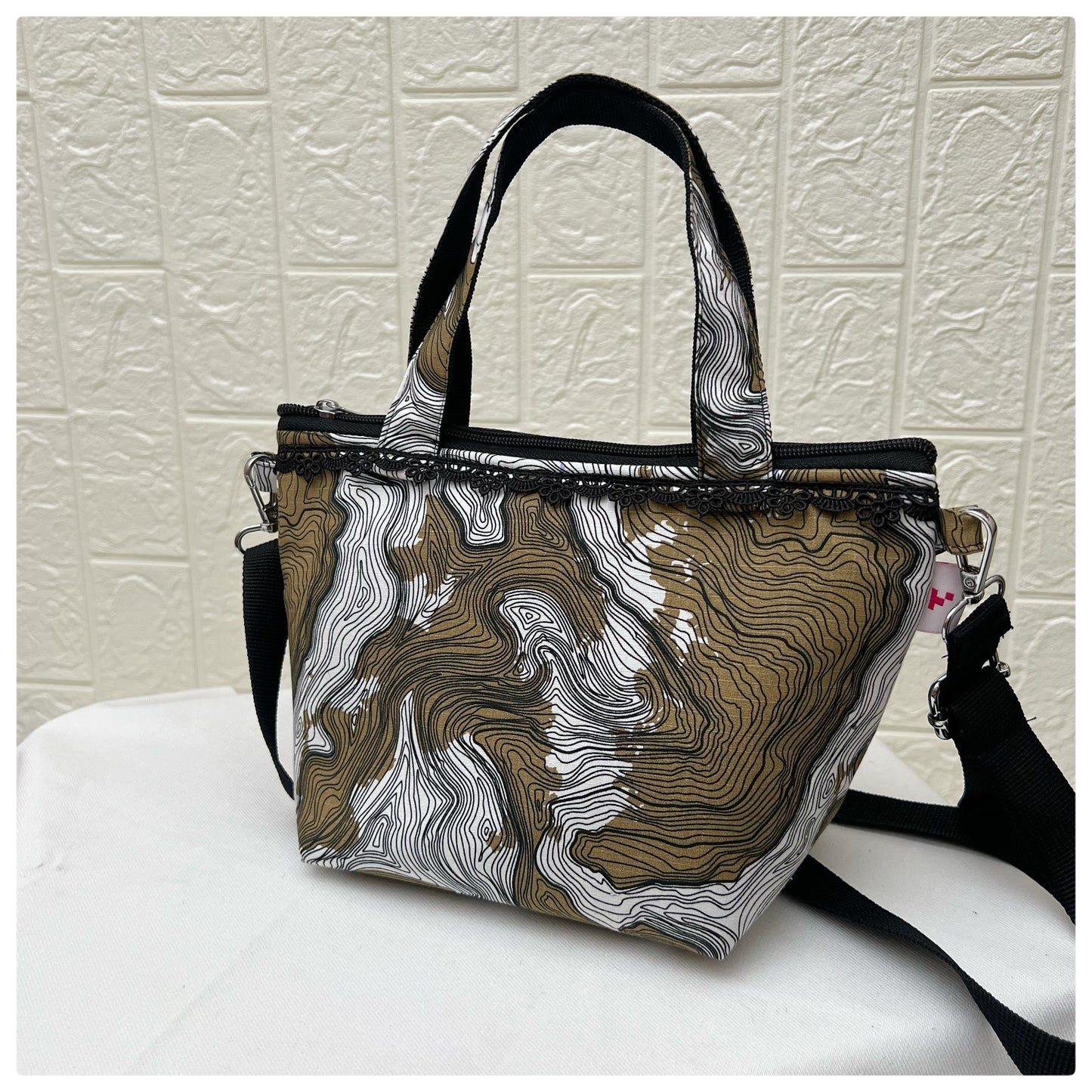 WHITE BROWN CROSSBODY BAG